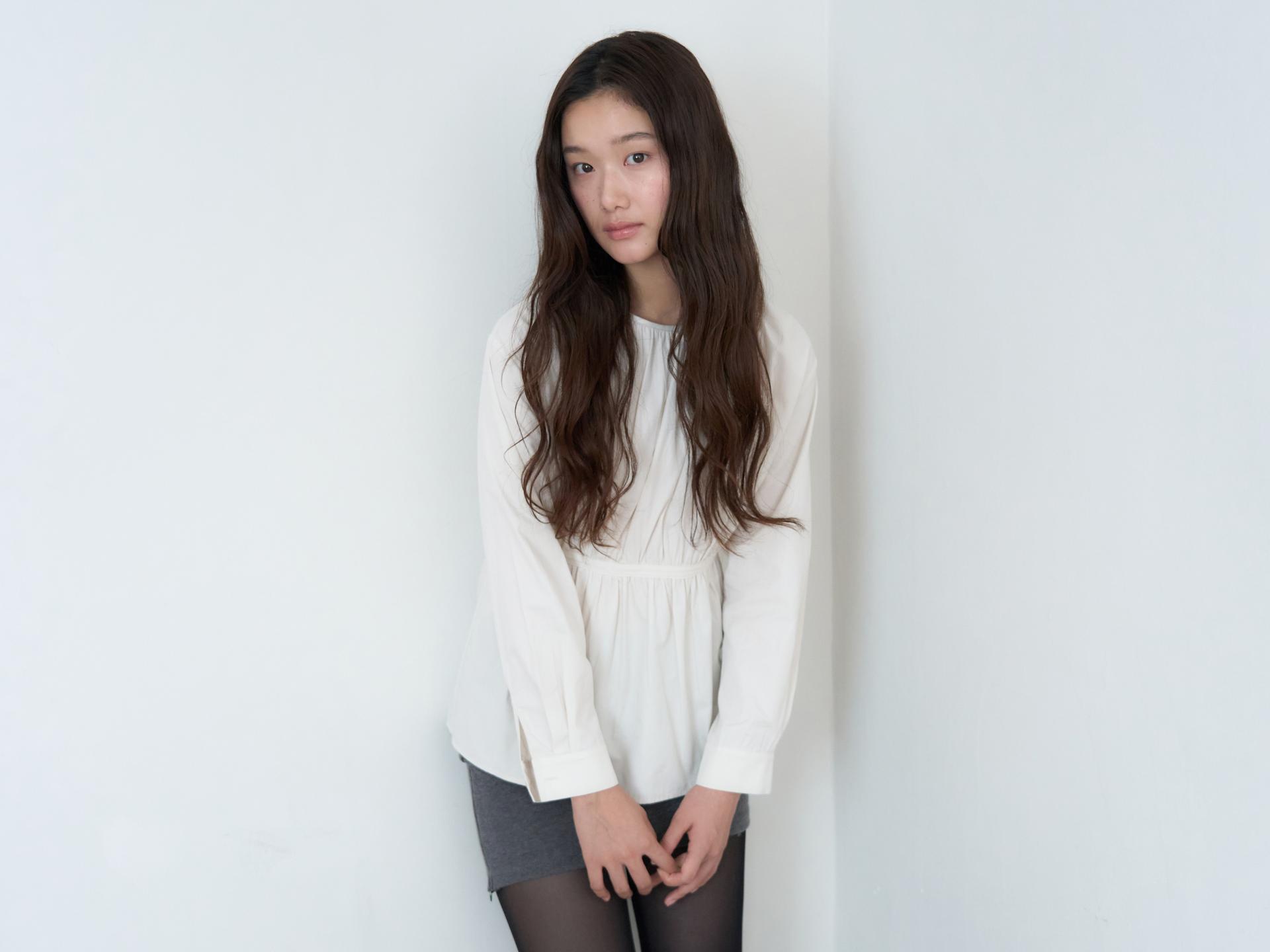 TAPE DETAIL SHIRRED BLOUSE_LIGHT BEIGE