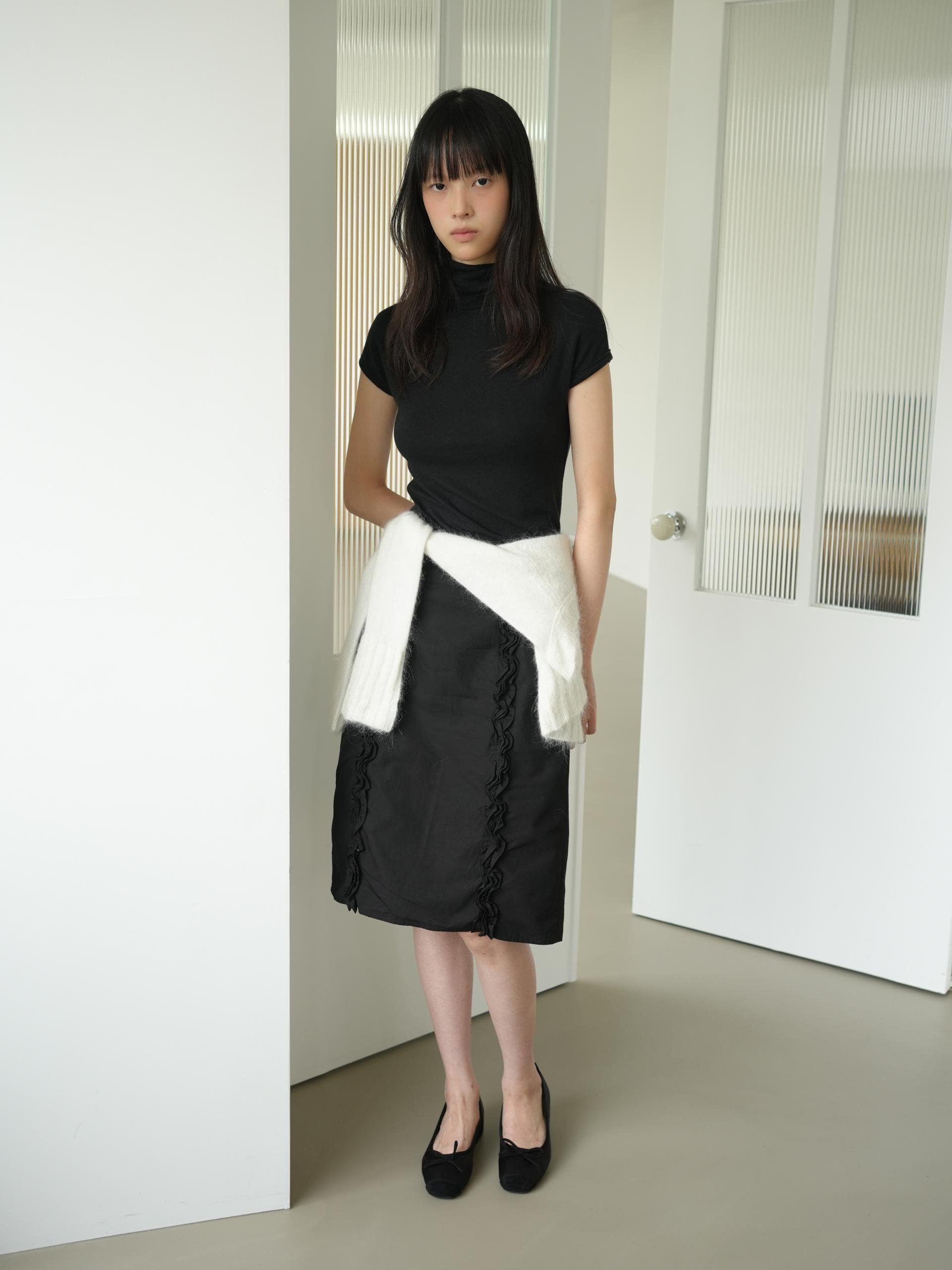 WOOL TURTLENECK TOP_BLACK