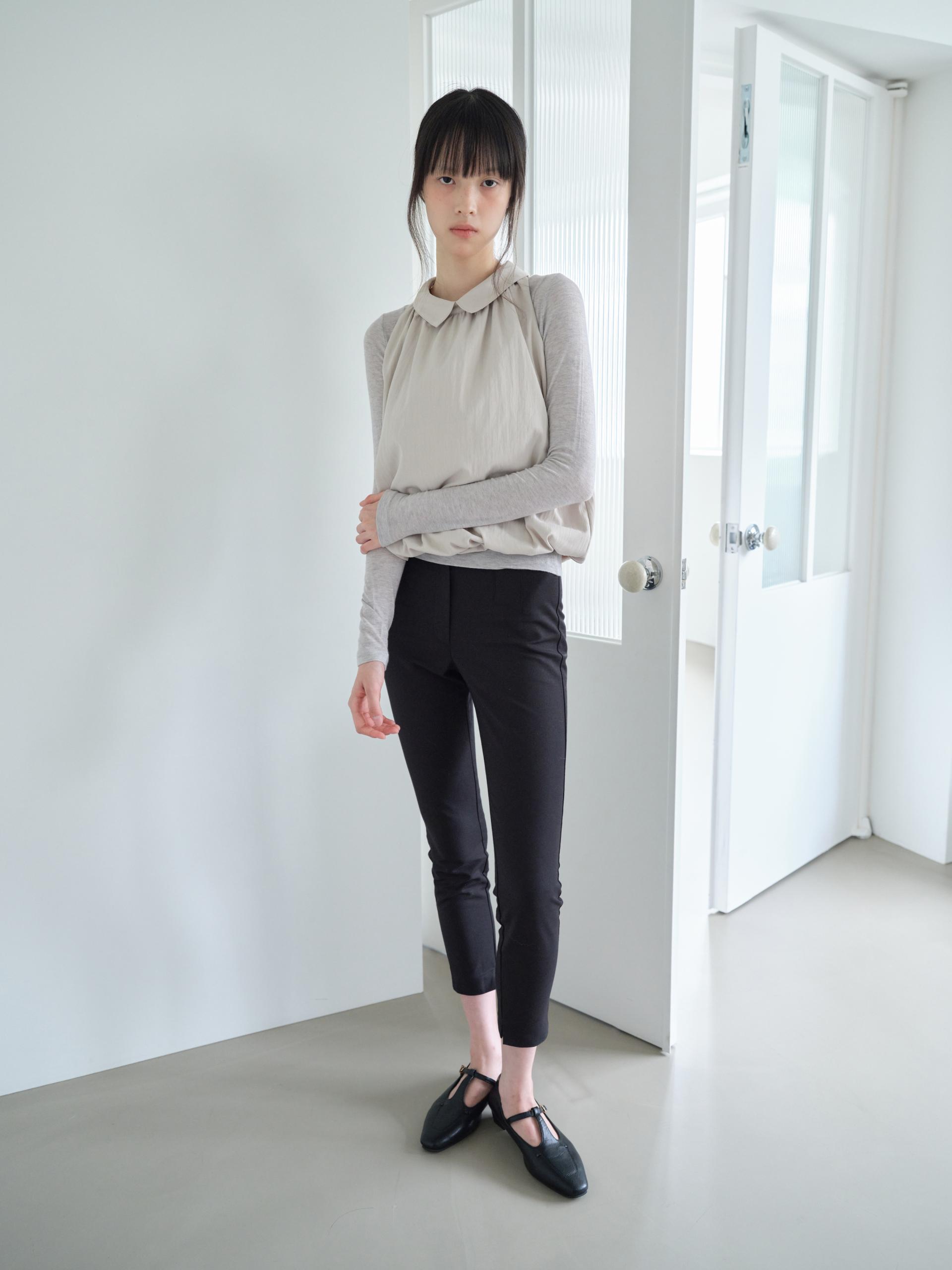 COLLARED HALTER TOP_BEIGE