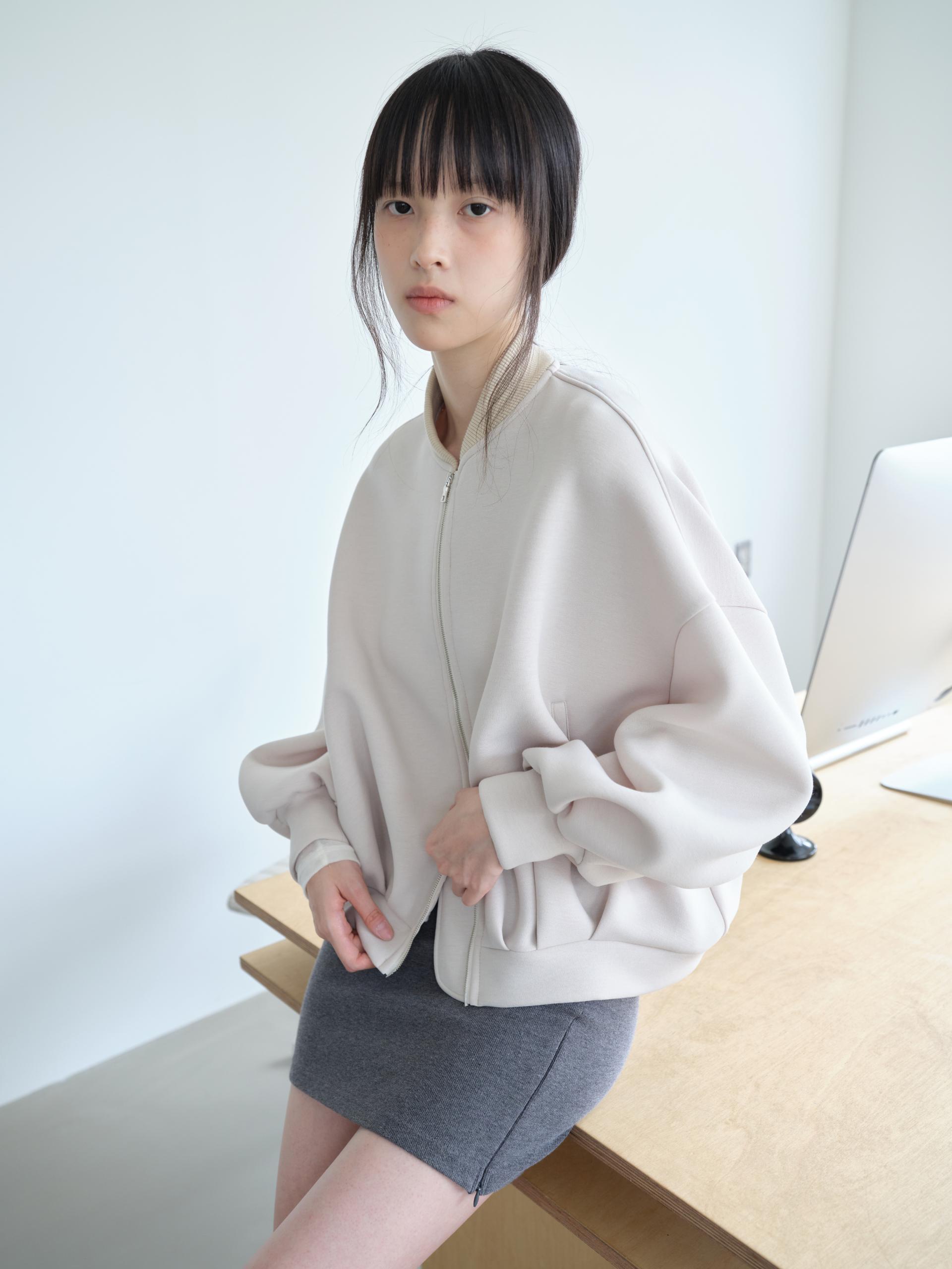 NEOPRENE PINTUCK JACKET_BEIGE
