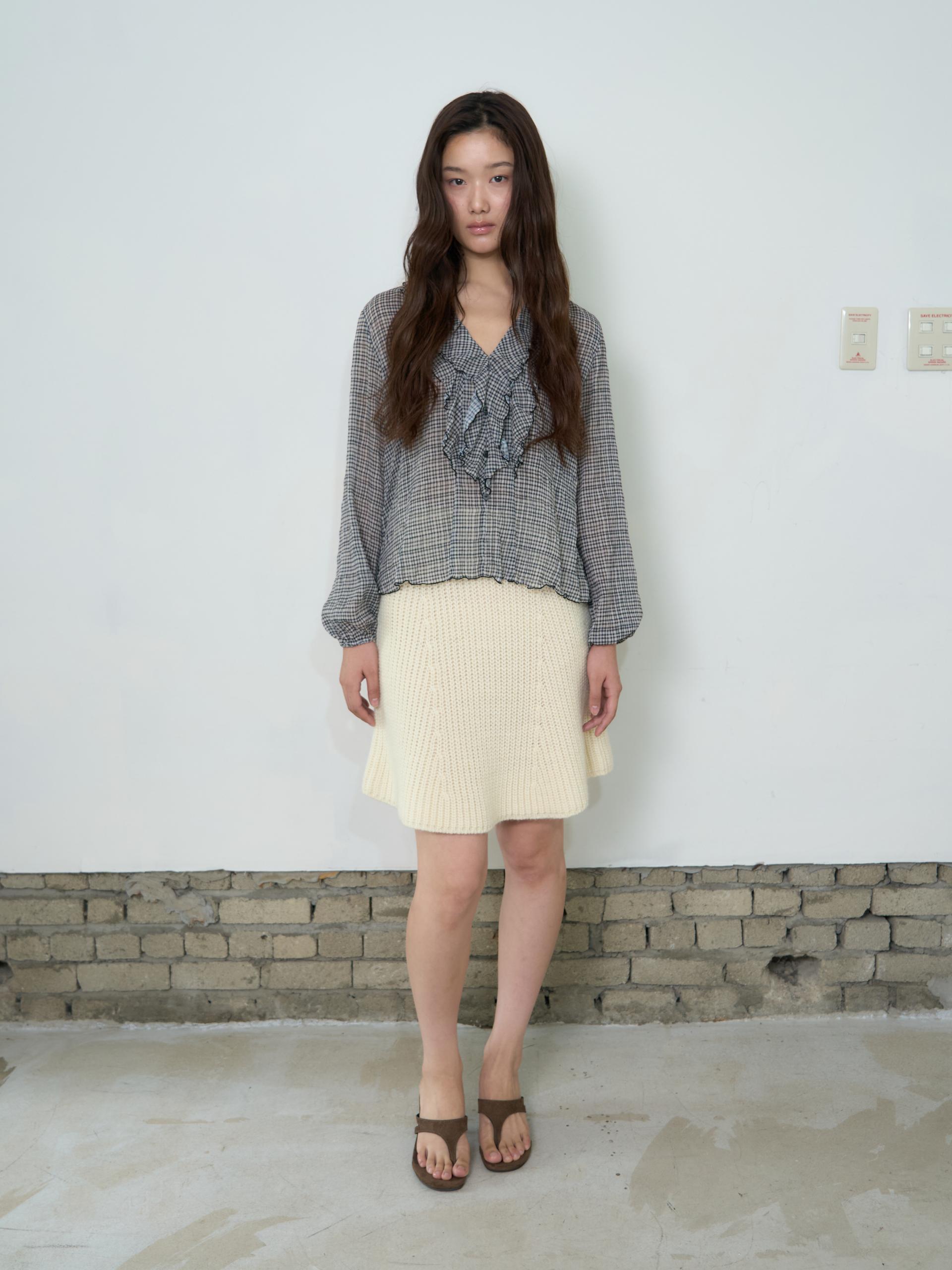 PLAID RUFFLE CHIFFON BLOUSE_BLACK