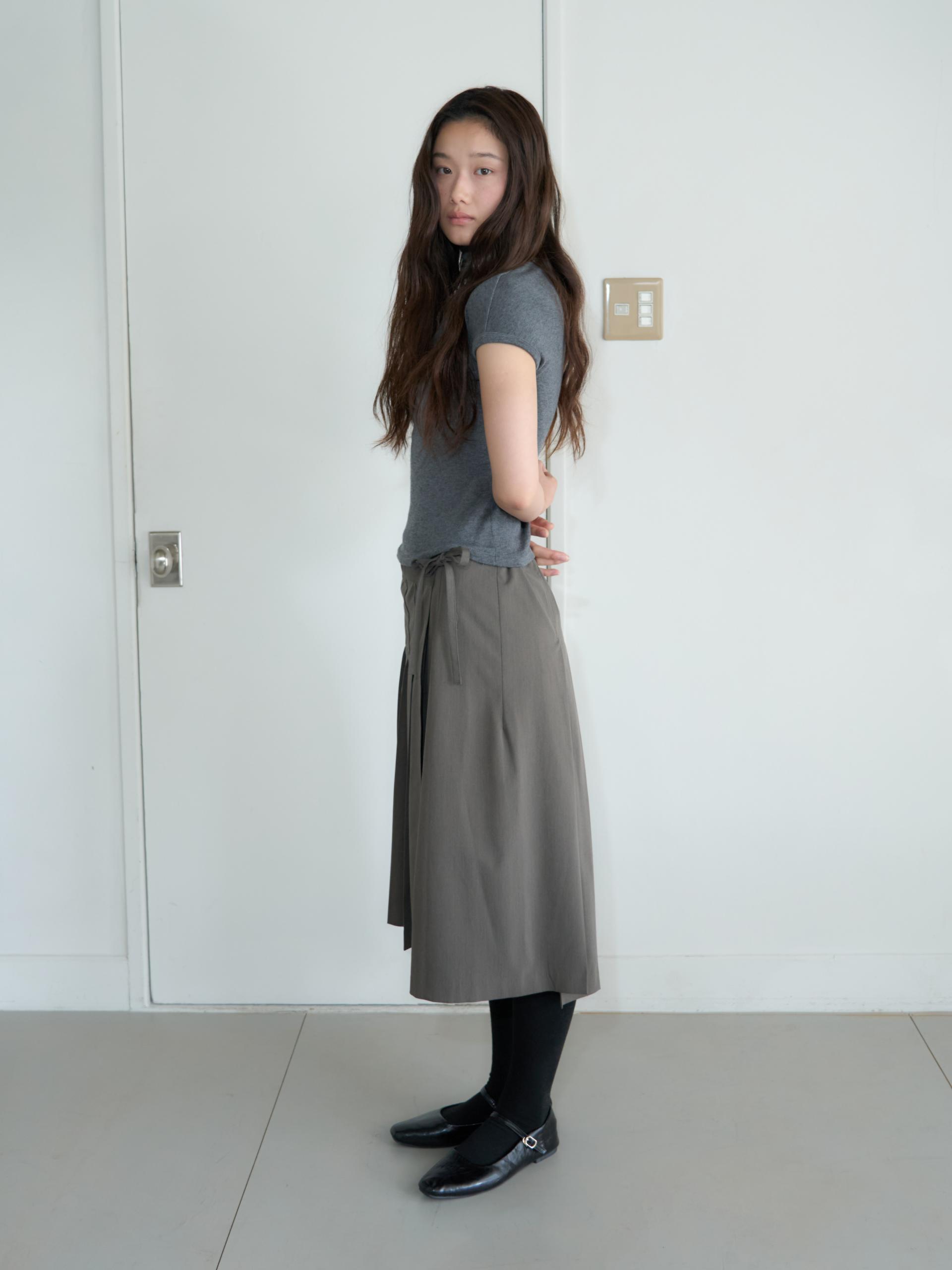 WRAP PLEATED LONG SKIRT_BROWN