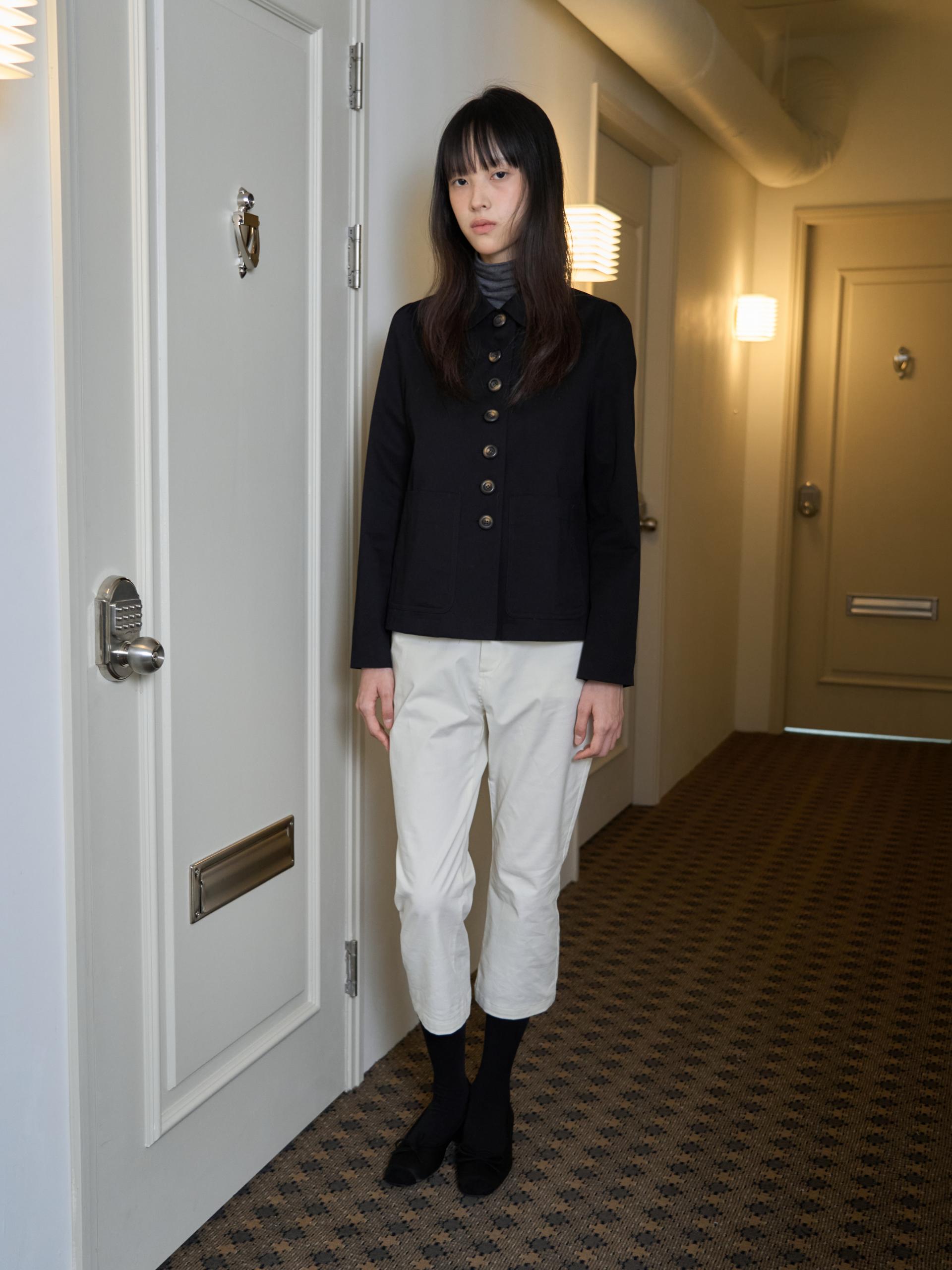 BUTTON DETAIL LOVELY JACKET_BLACK