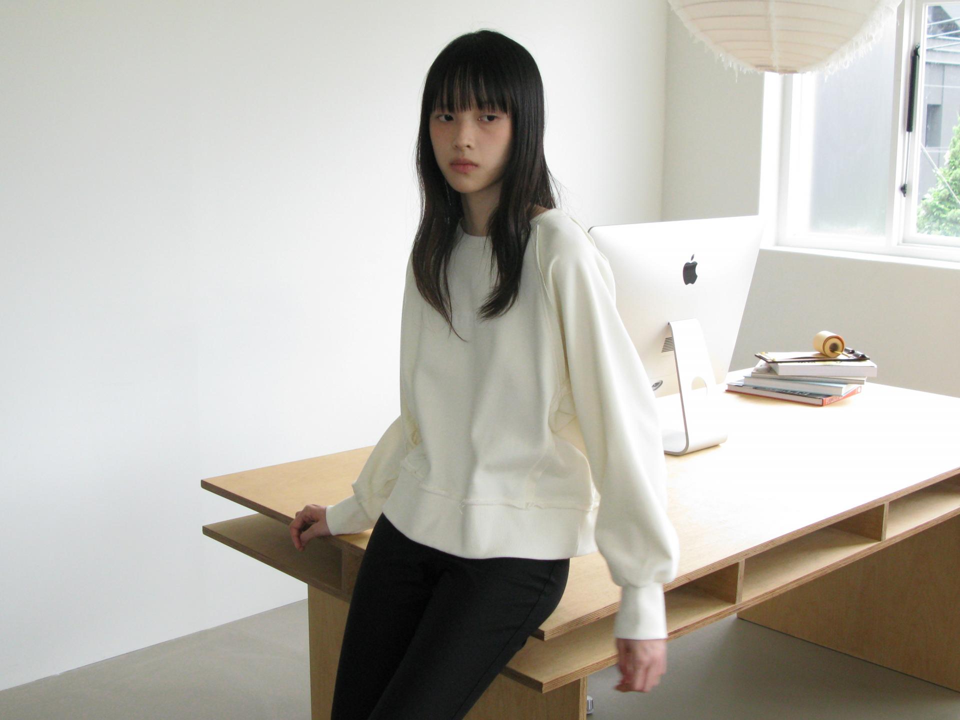 CUT-OFF SWEATSHIRT_BUTTER YELLOW