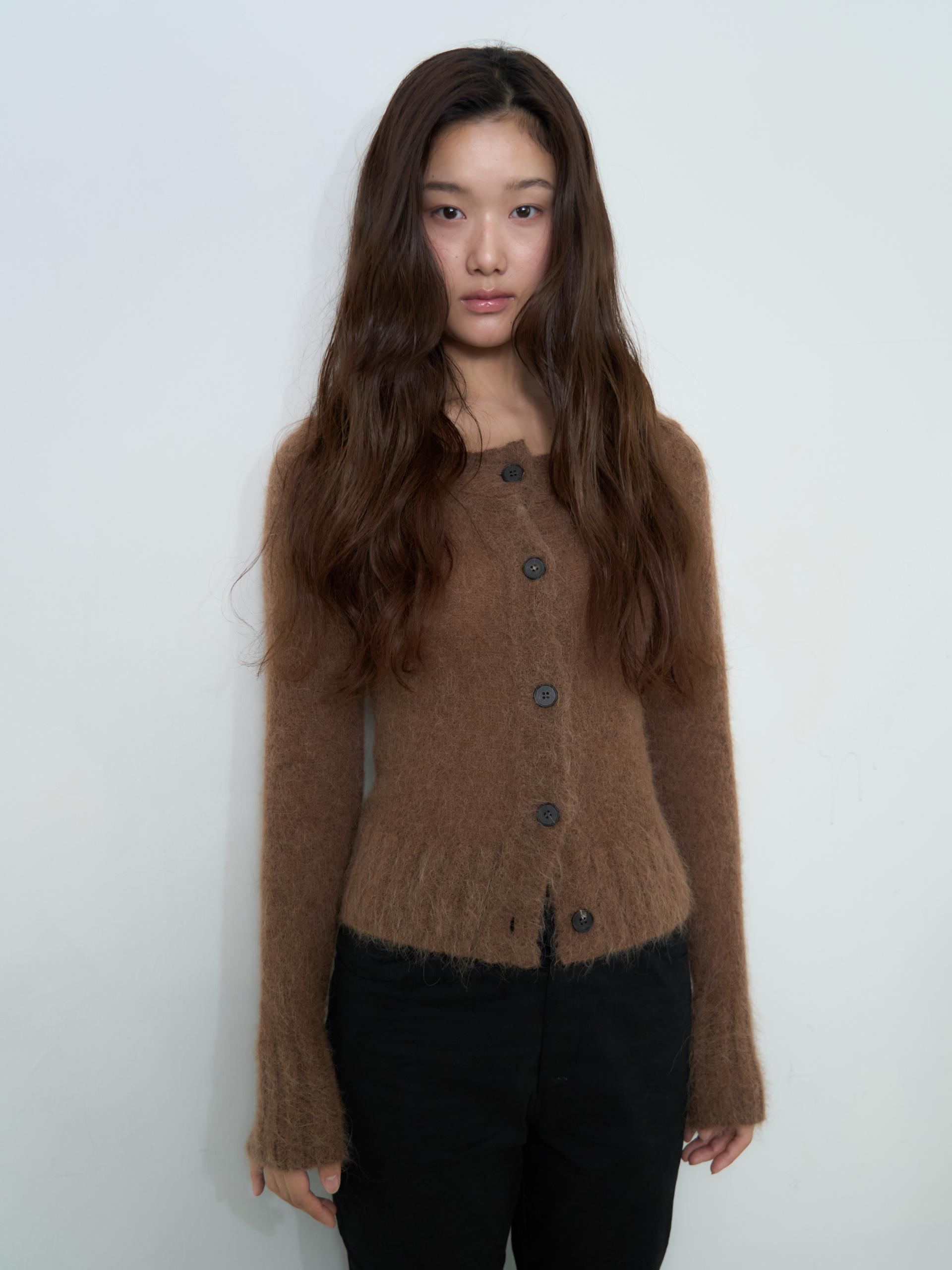 MERINO WOOL ALPACA OFF-SHOULDER CARDIGAN_BROWN