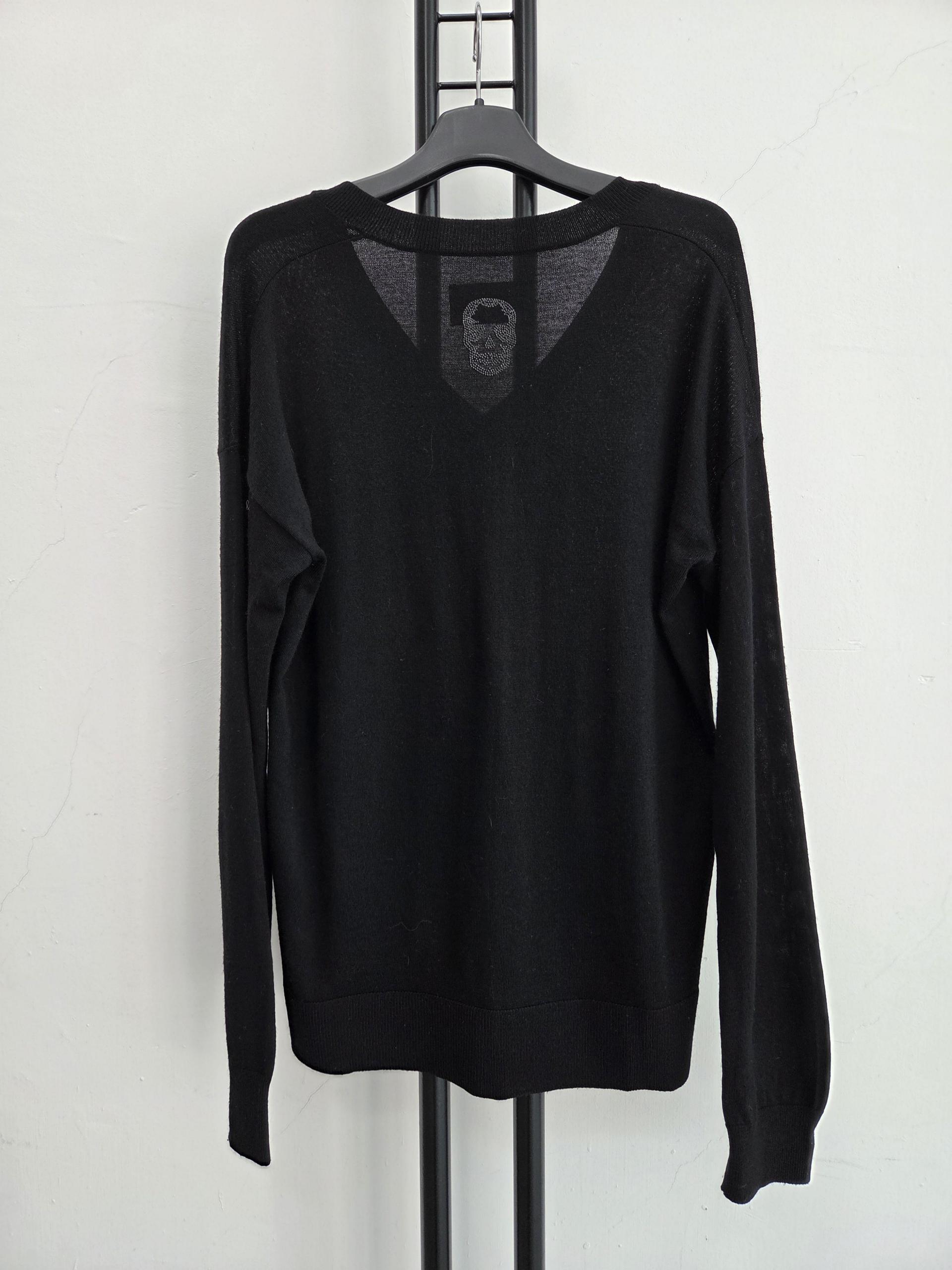 정품 자딕앤볼테르 ZADIG&VOLTAIRE 블랙 V넥 니트