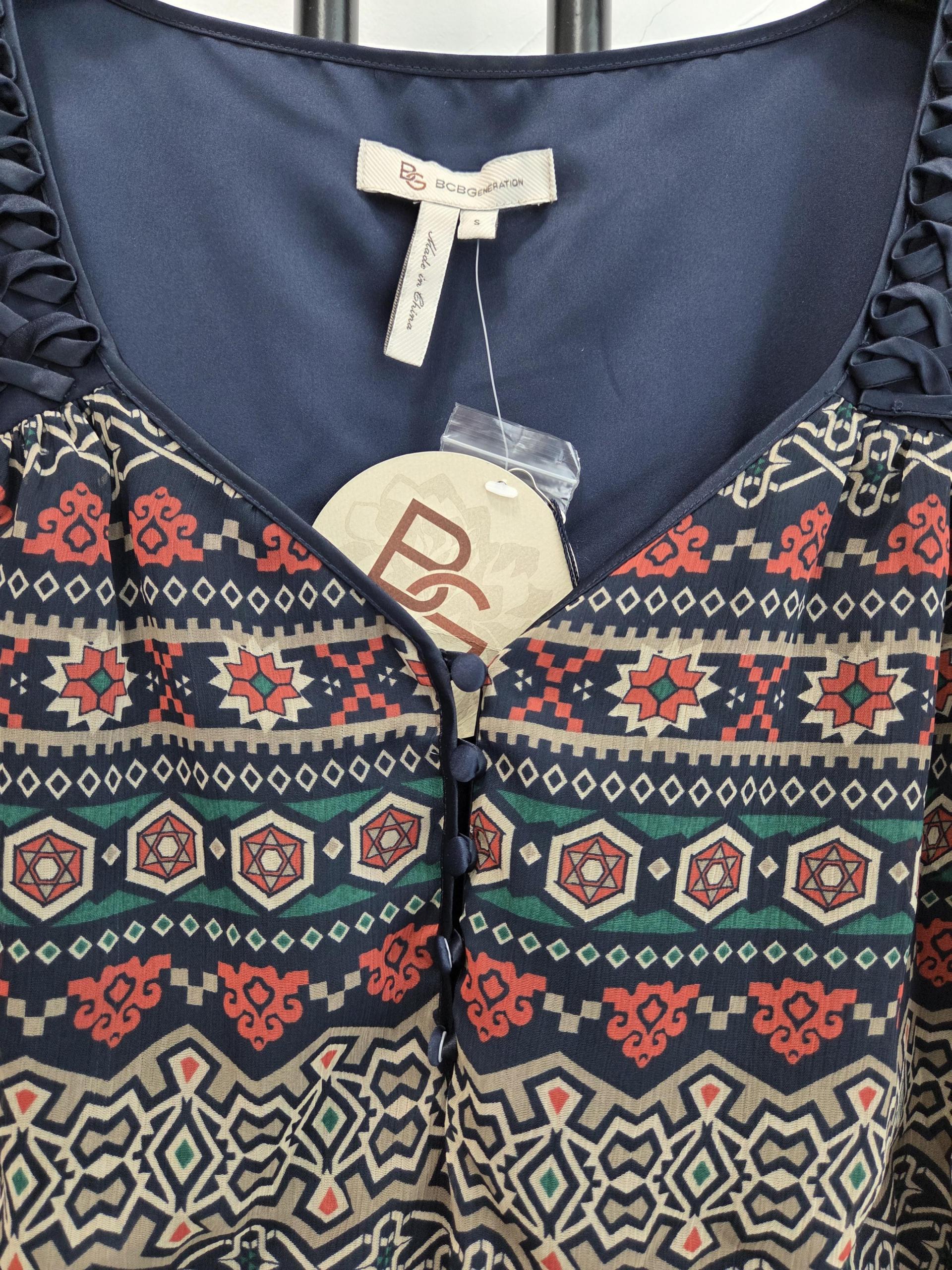 정품 비씨비지 BCBG 패턴 블라우스