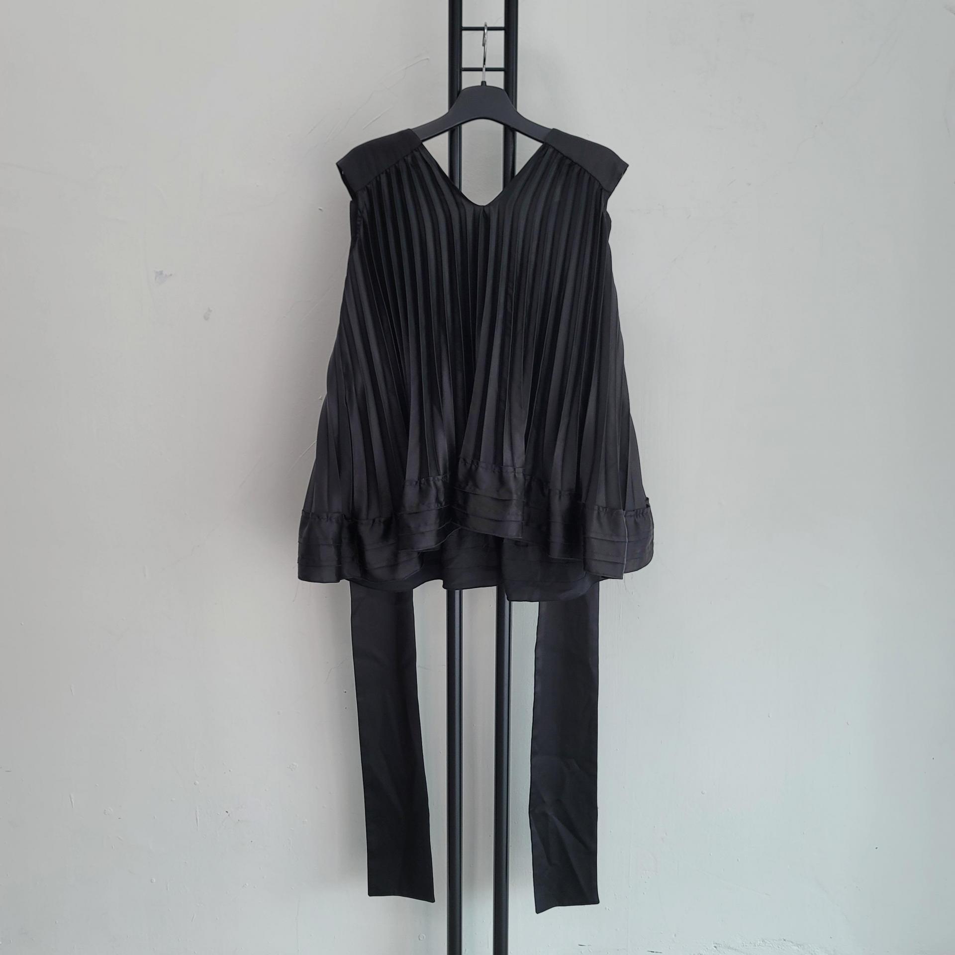 정품 로트레쇼츠 L'AUTRE CHOSE 블랙 플리츠 뷔스티에 롱 슬리브
