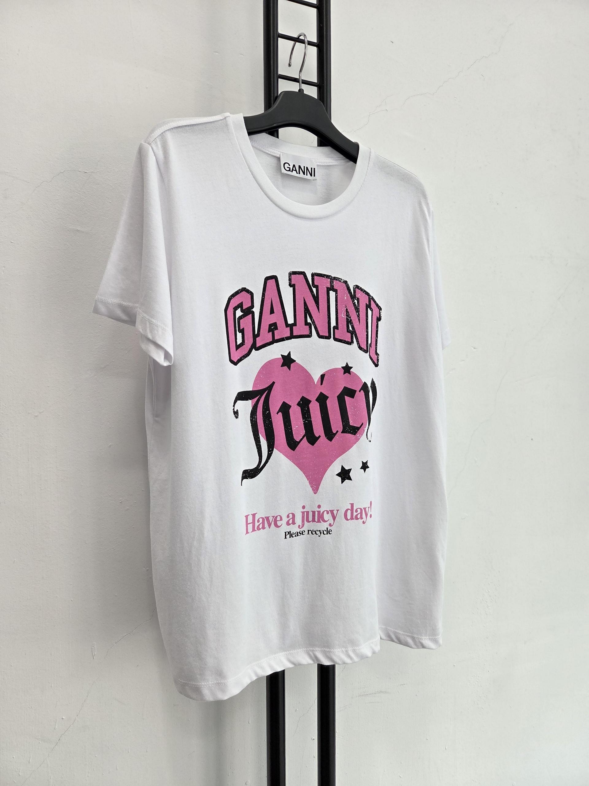 정품 가니 GANNI 하트 반팔 티셔츠