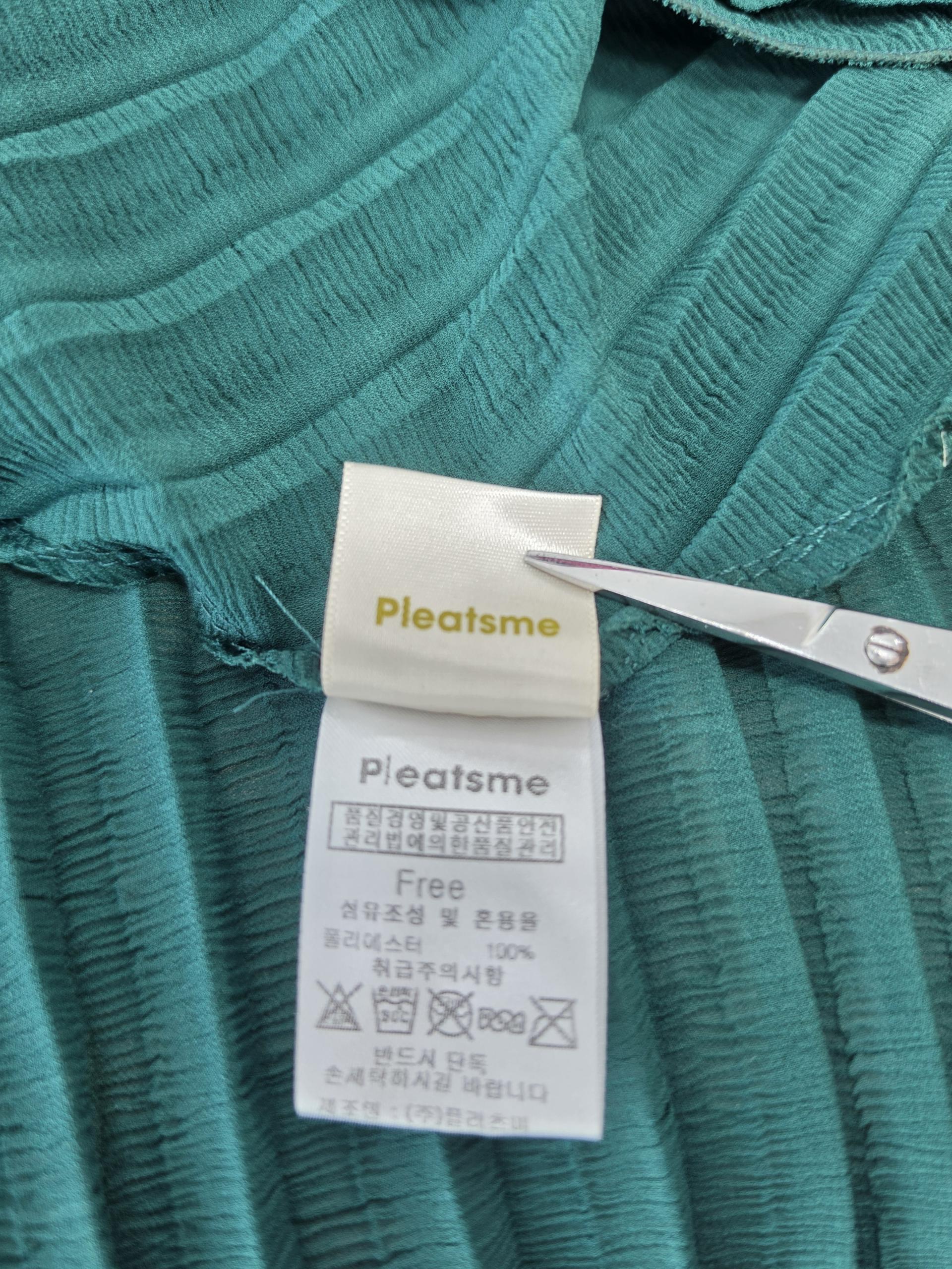 정품 플리츠미 PLEATSME 민소매 원피스 그린