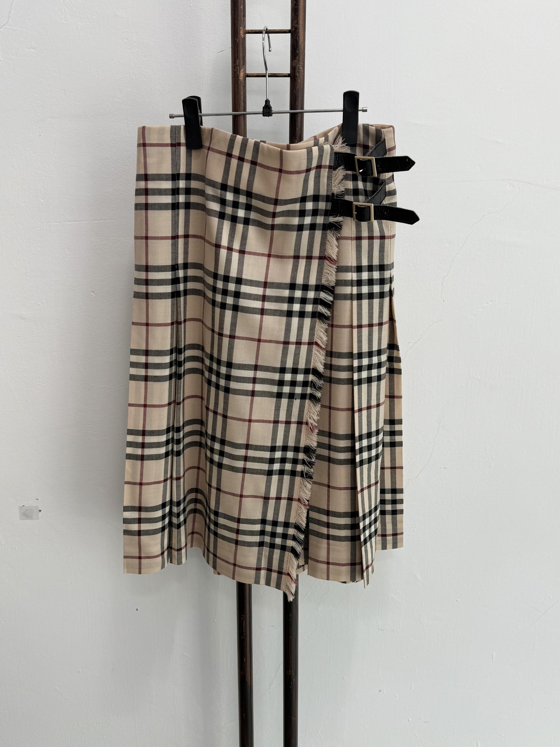 정품 BURBERRY 버버리 노바체크 스커트