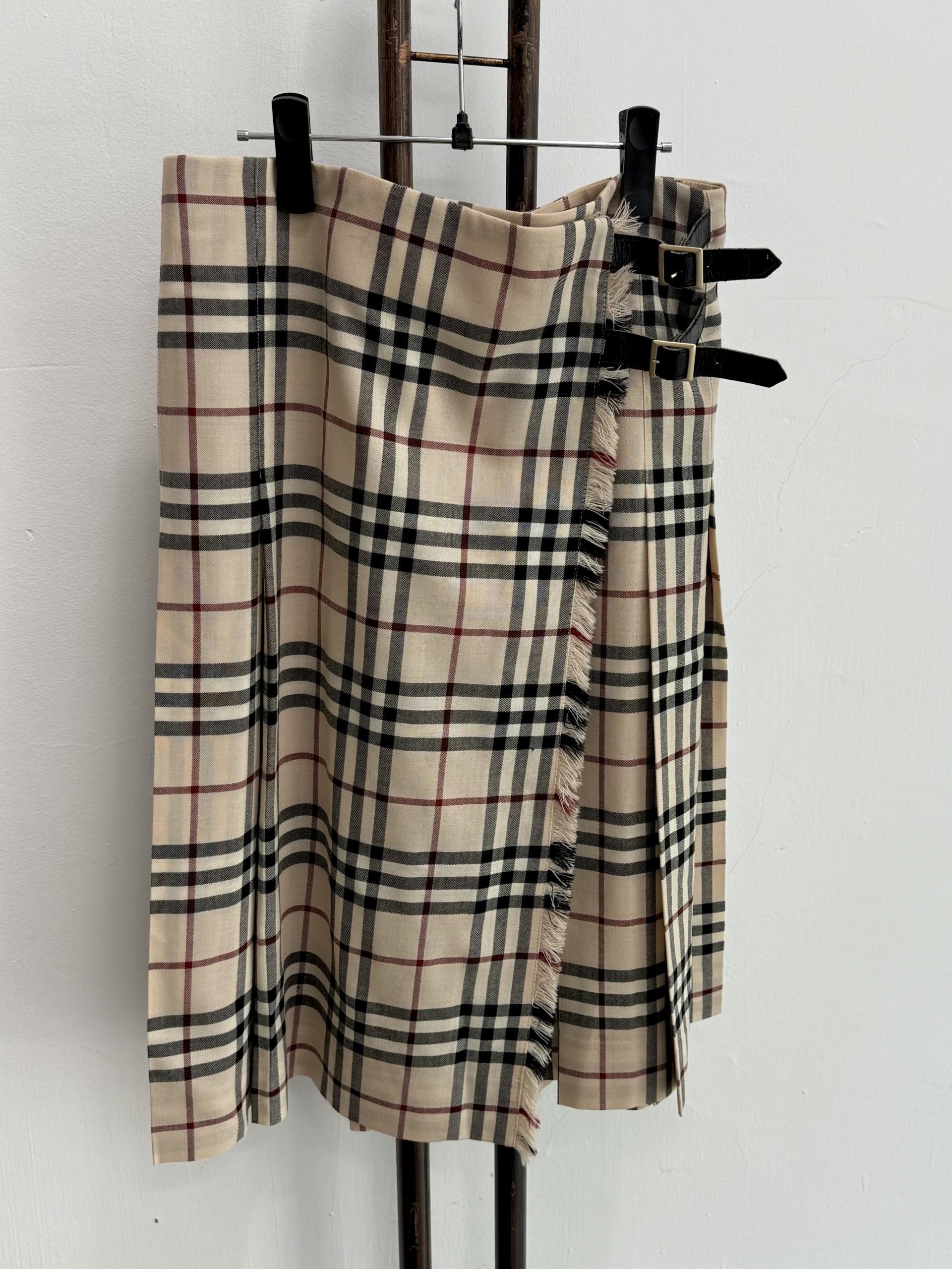 정품 BURBERRY 버버리 노바체크 스커트