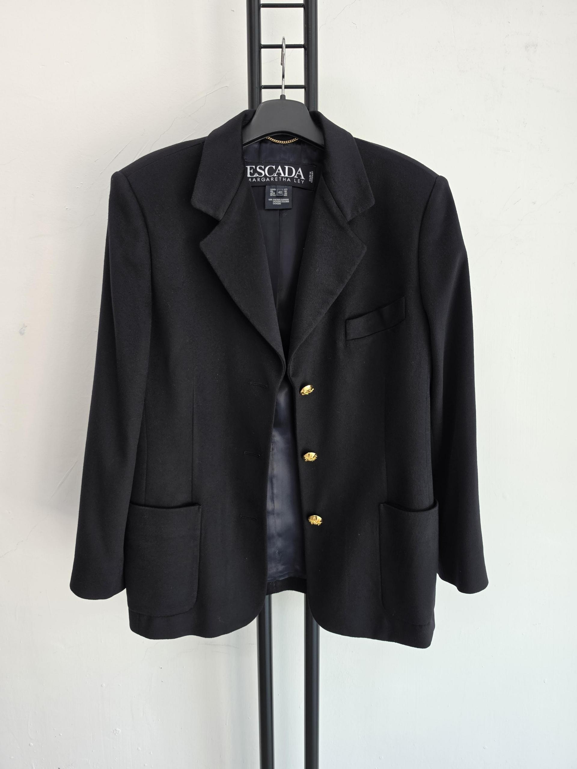정품 에스까다 ESCADA 여성 블랙 자켓