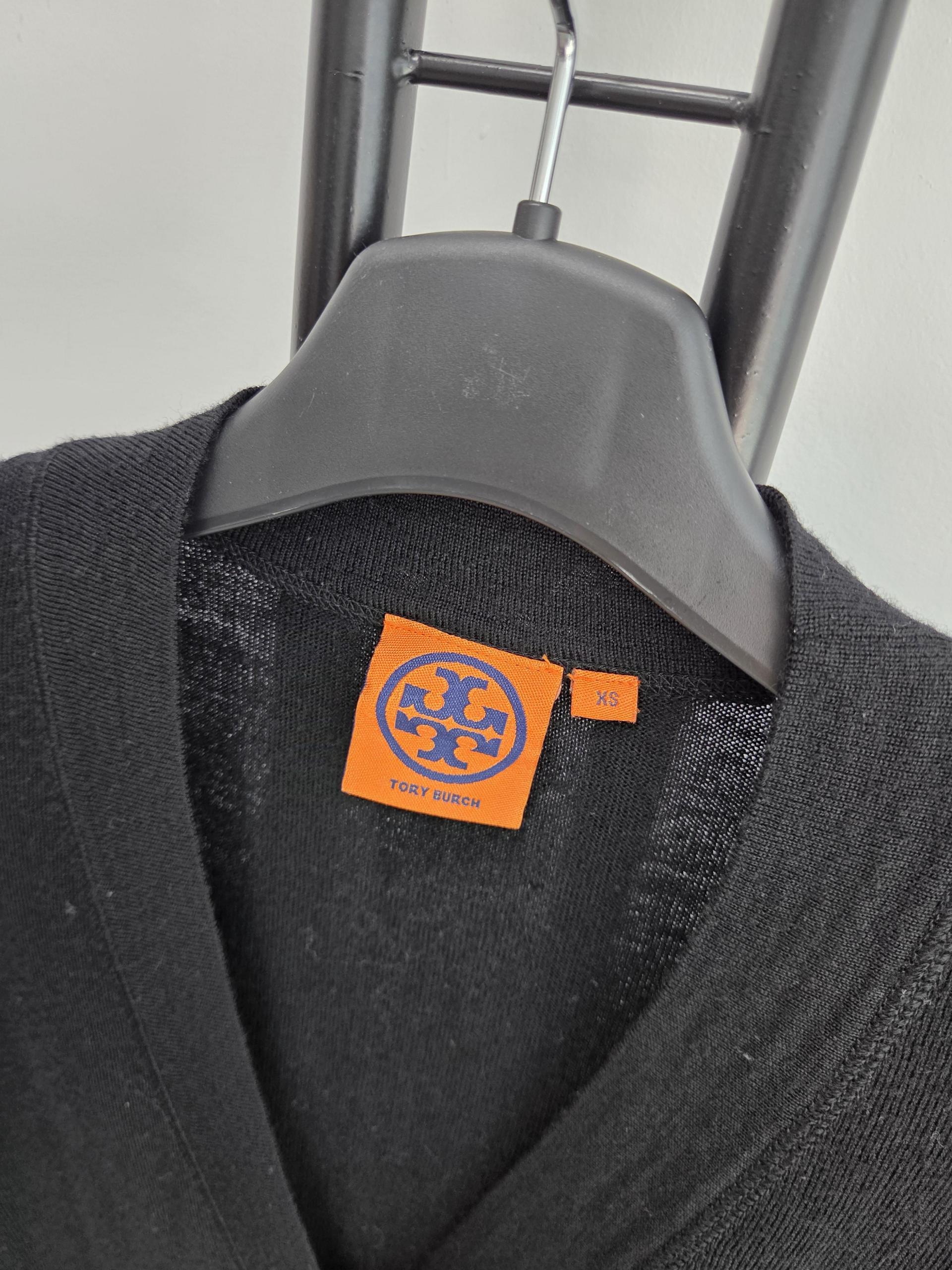 정품 토리버치 TORY BURCH 금장 버튼 가디건