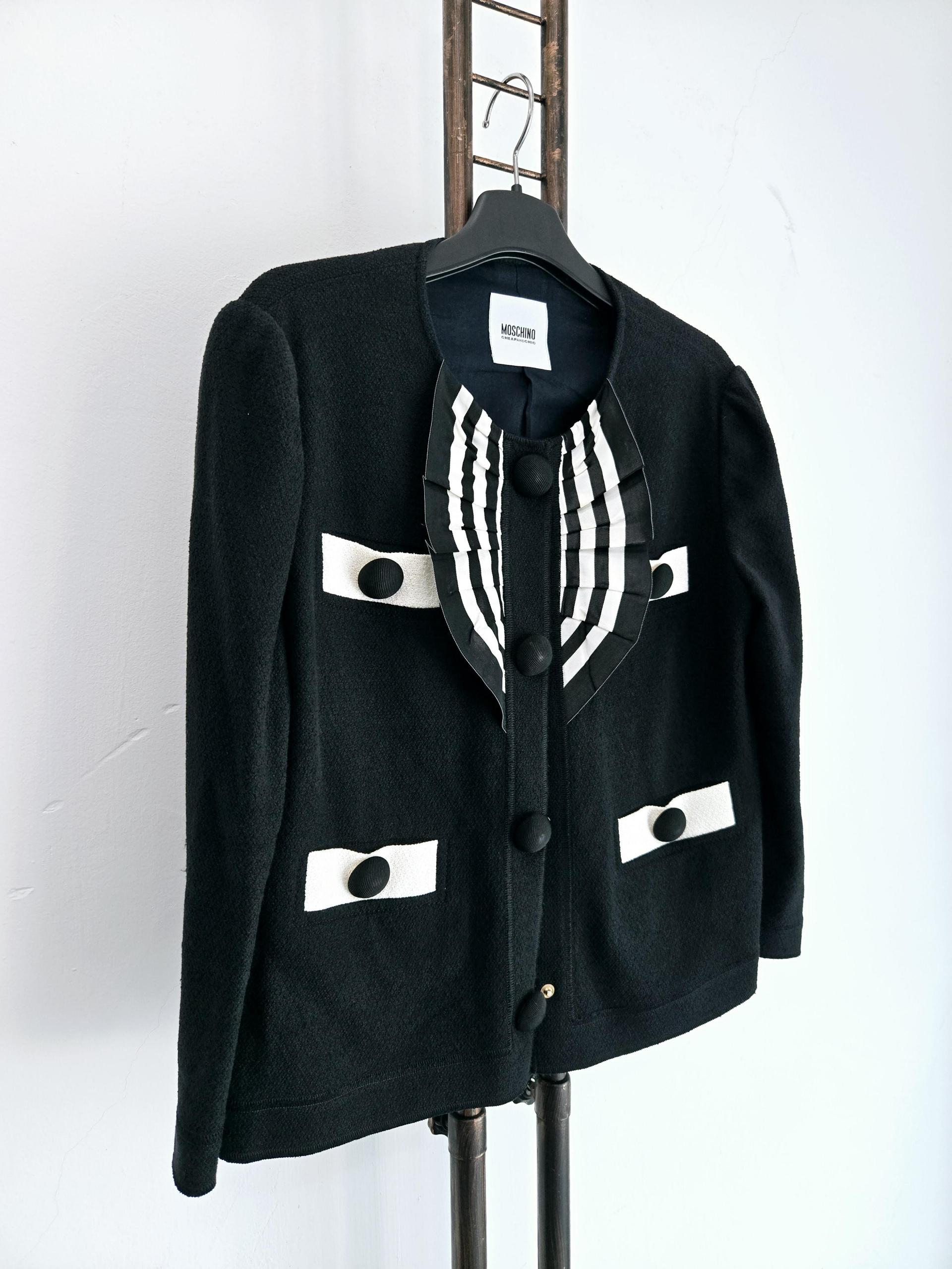 정품 모스키노 MOSCHINO 블랙 화이트 배색 가디건