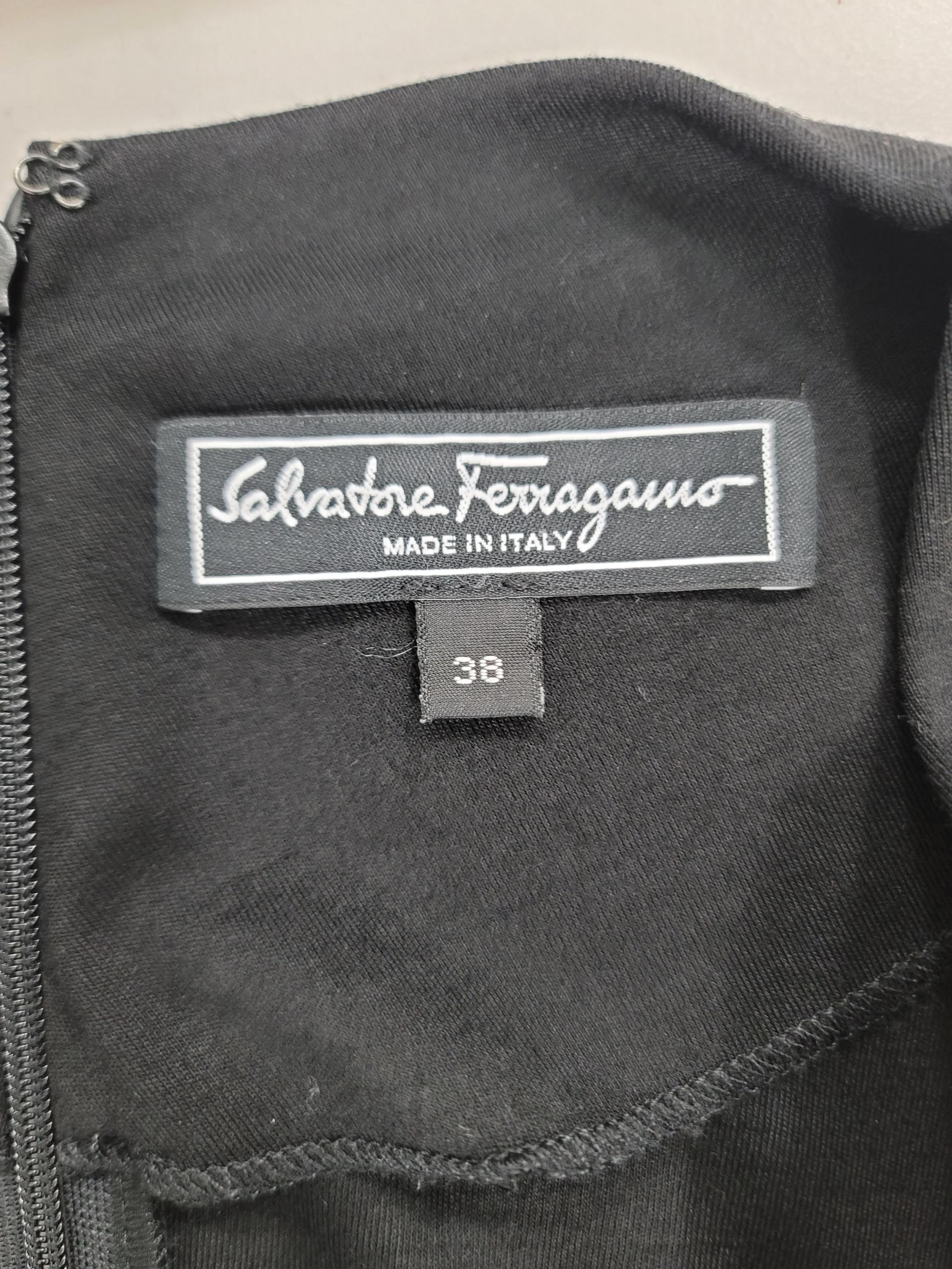 정품 페레가모 FERRAGAMO 라나울100 블랙 원피스