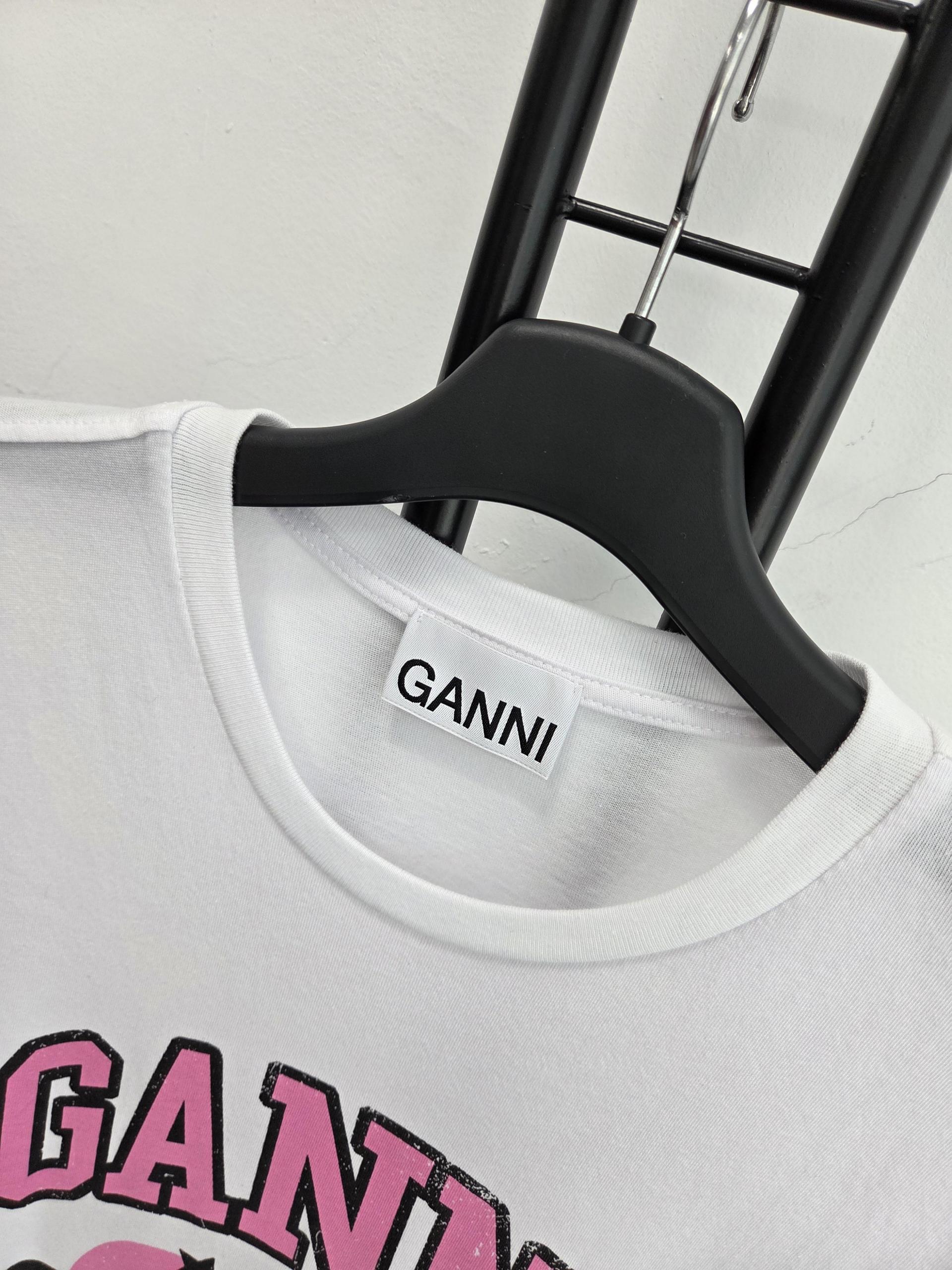 정품 가니 GANNI 하트 반팔 티셔츠