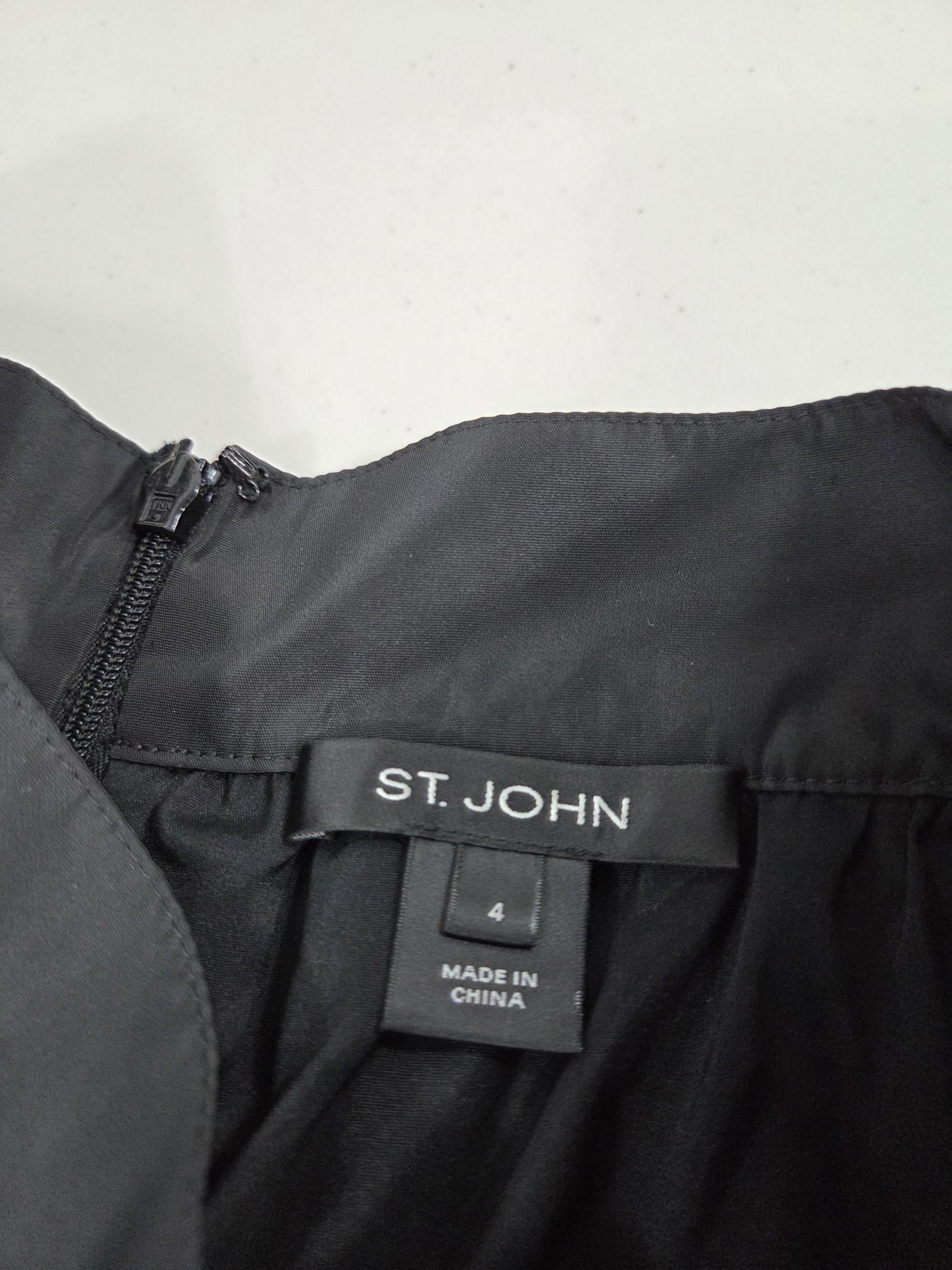 신세계정품)) 센존 ST.JOHN 플레어 미디 스커트