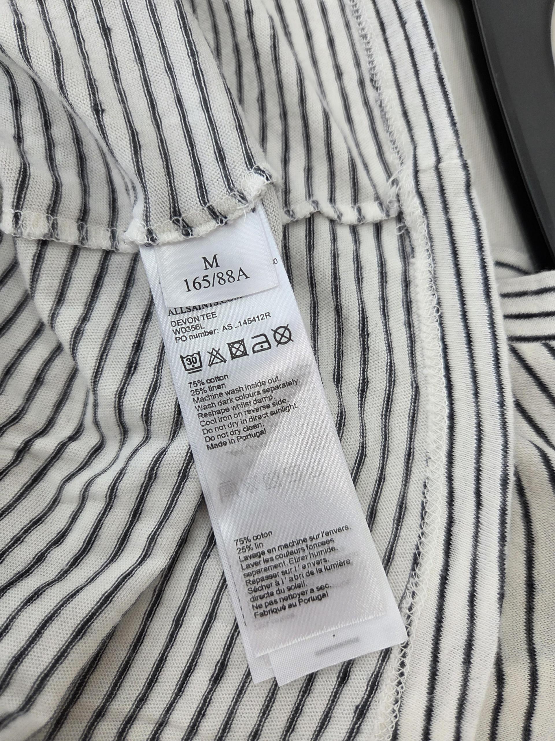 정품 올세인츠 ALLSAINTS 스트라이프 브이넥 티셔츠