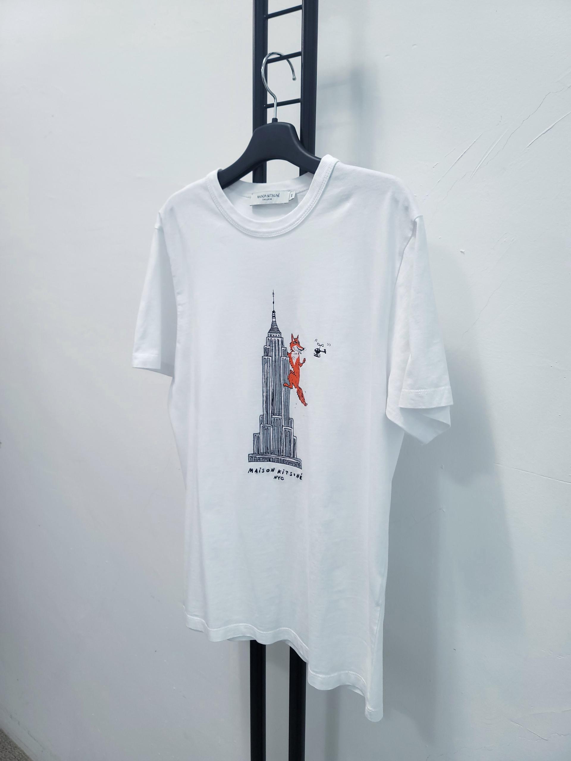 정품 메종키츠네 MAISON KITSUNE 반팔티 빌딩 여우 프린팅