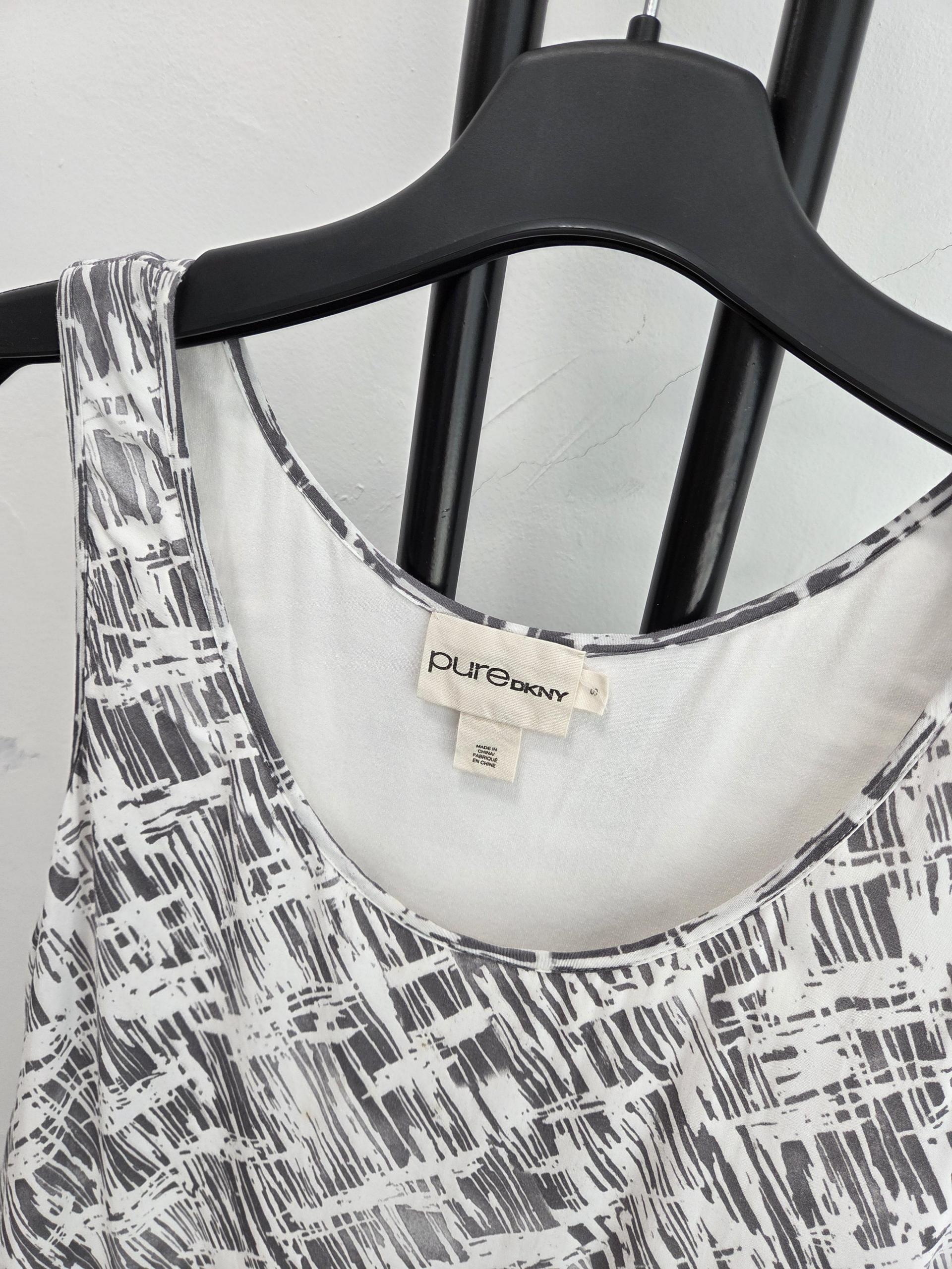 정품 퓨어도나카란 PURE DKNY 패턴 나시