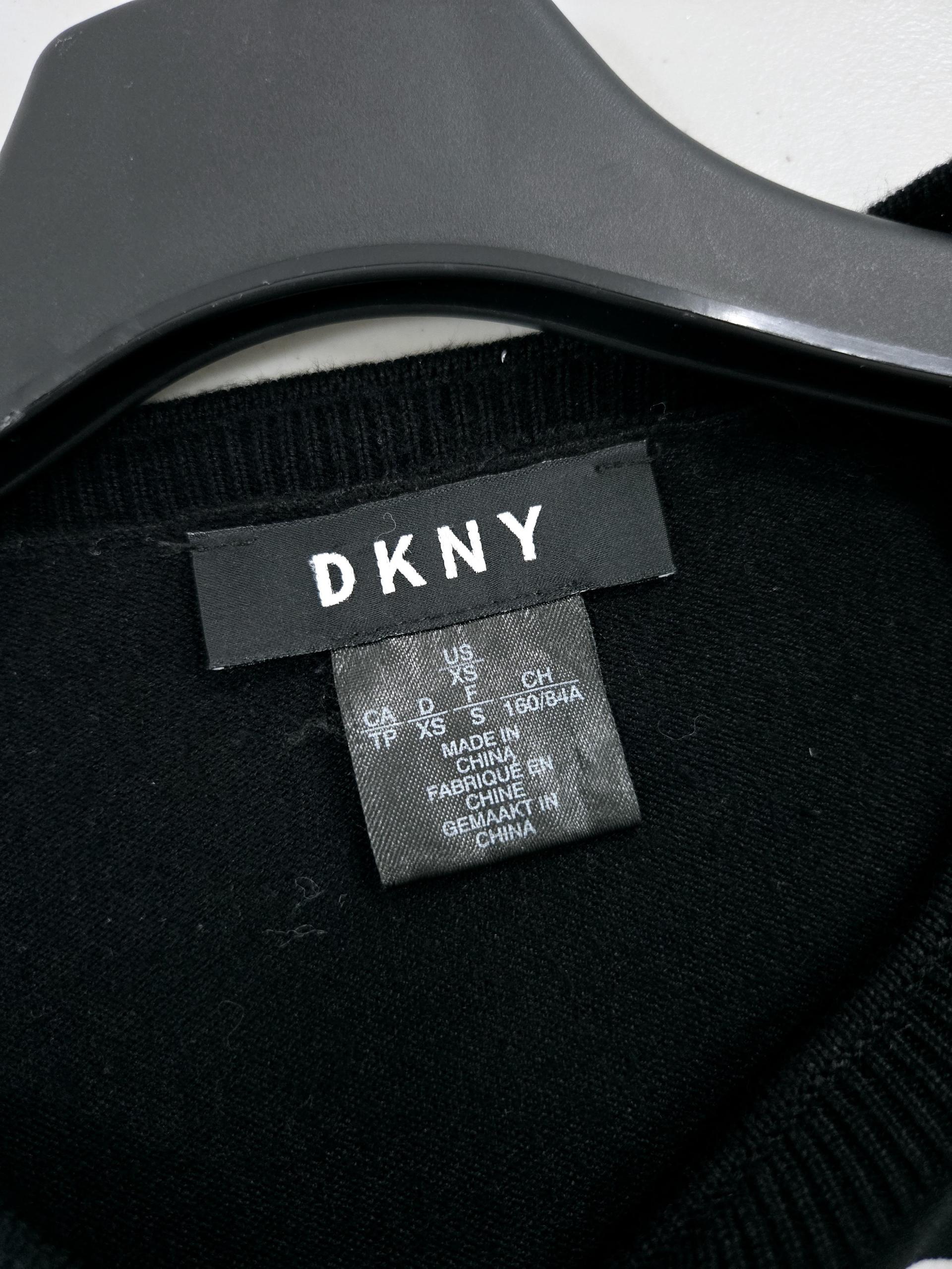 정품 도나카란 DKNY 비스코스80% 플라워 패턴 가디건