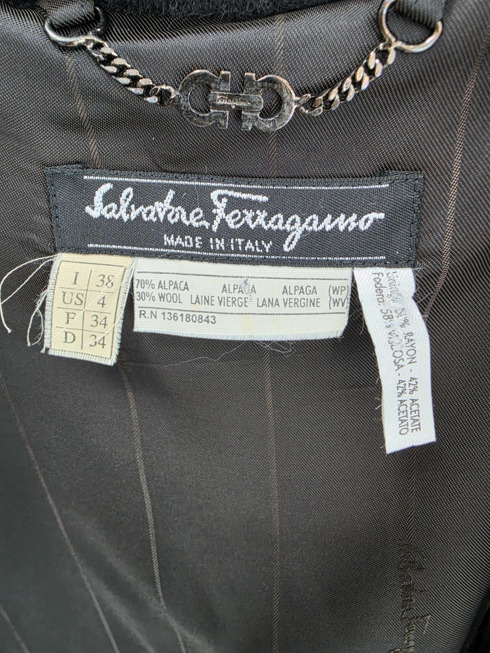 정품 페레가모 FERRAGAMO 블랙 롱 코트
