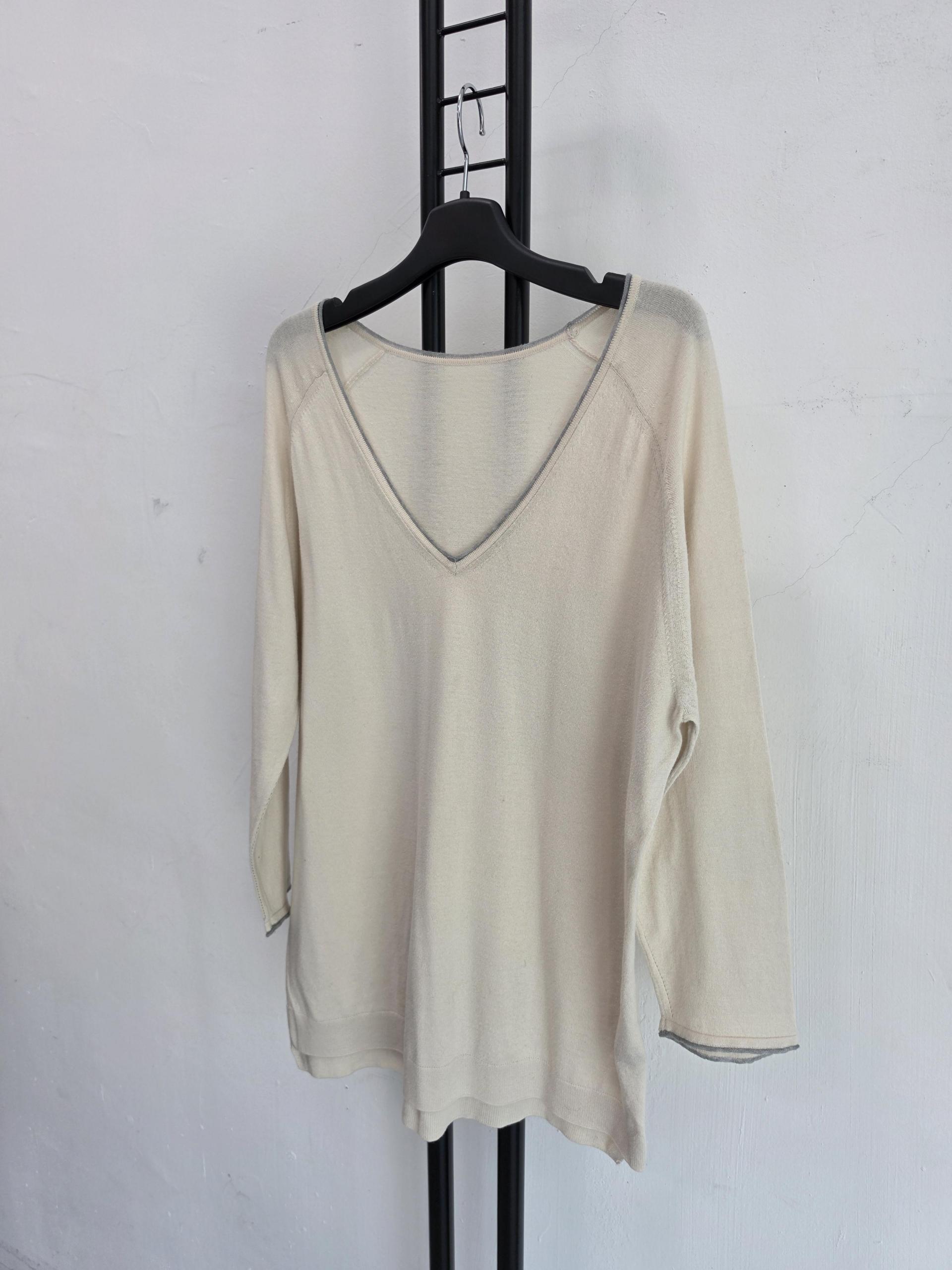 정품 더 케시미어 THE CASHMERE 브이넥 니트 아이보리