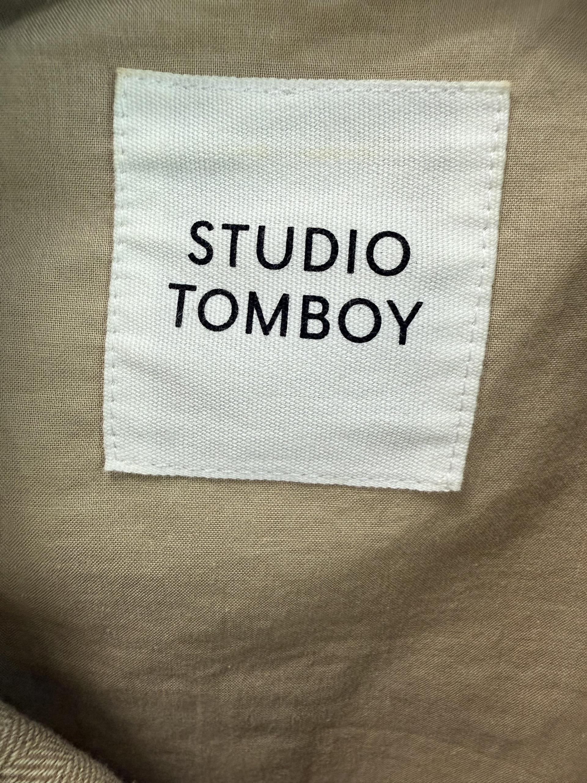 정품 Studio Tomboy 스튜디오 톰보이 베이지 자켓
