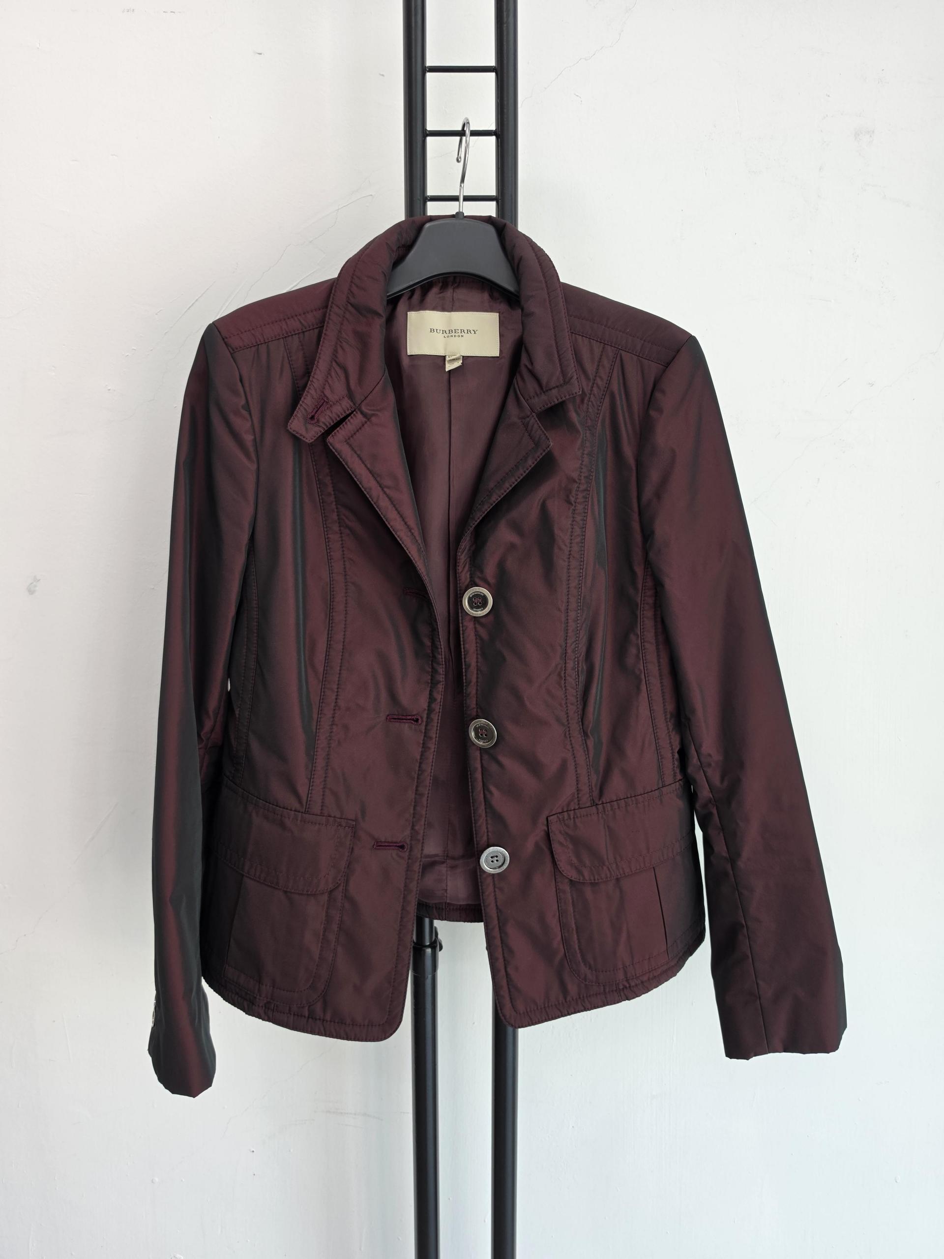정품 버버리 BURBERRY 여성 자켓 버건디