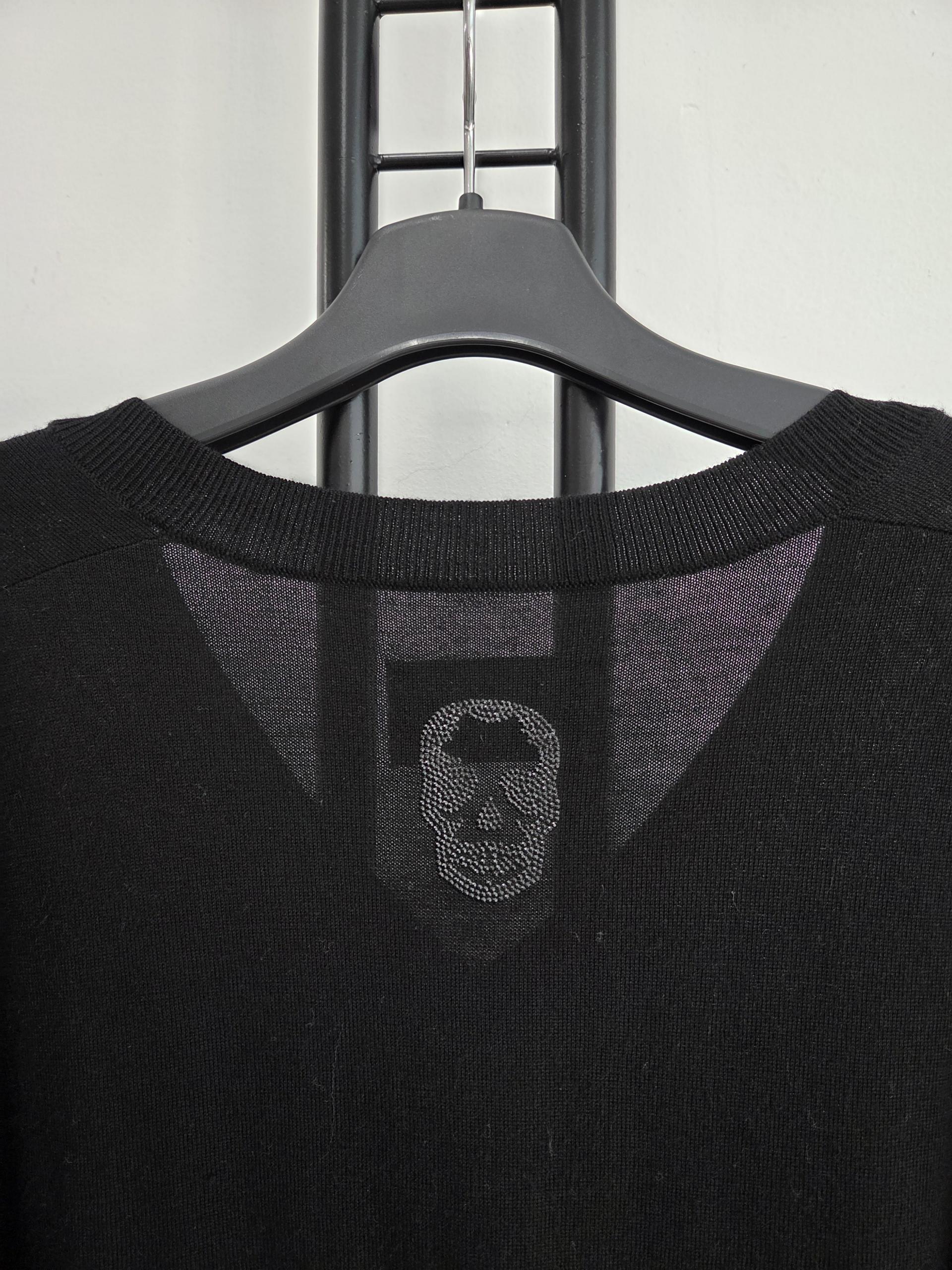 정품 자딕앤볼테르 ZADIG&VOLTAIRE 블랙 V넥 니트