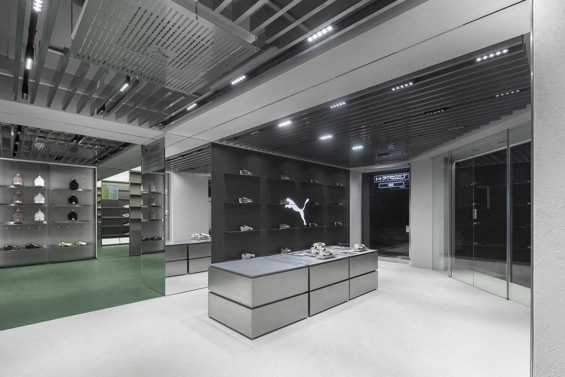 OJOS YAKSU Showroom 2