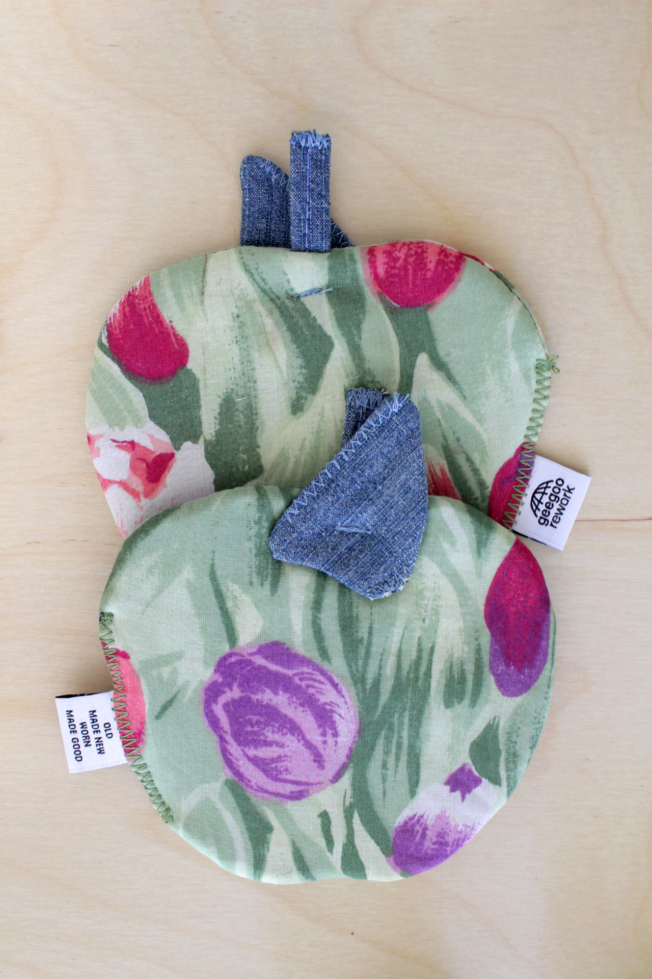 flower apple coaster