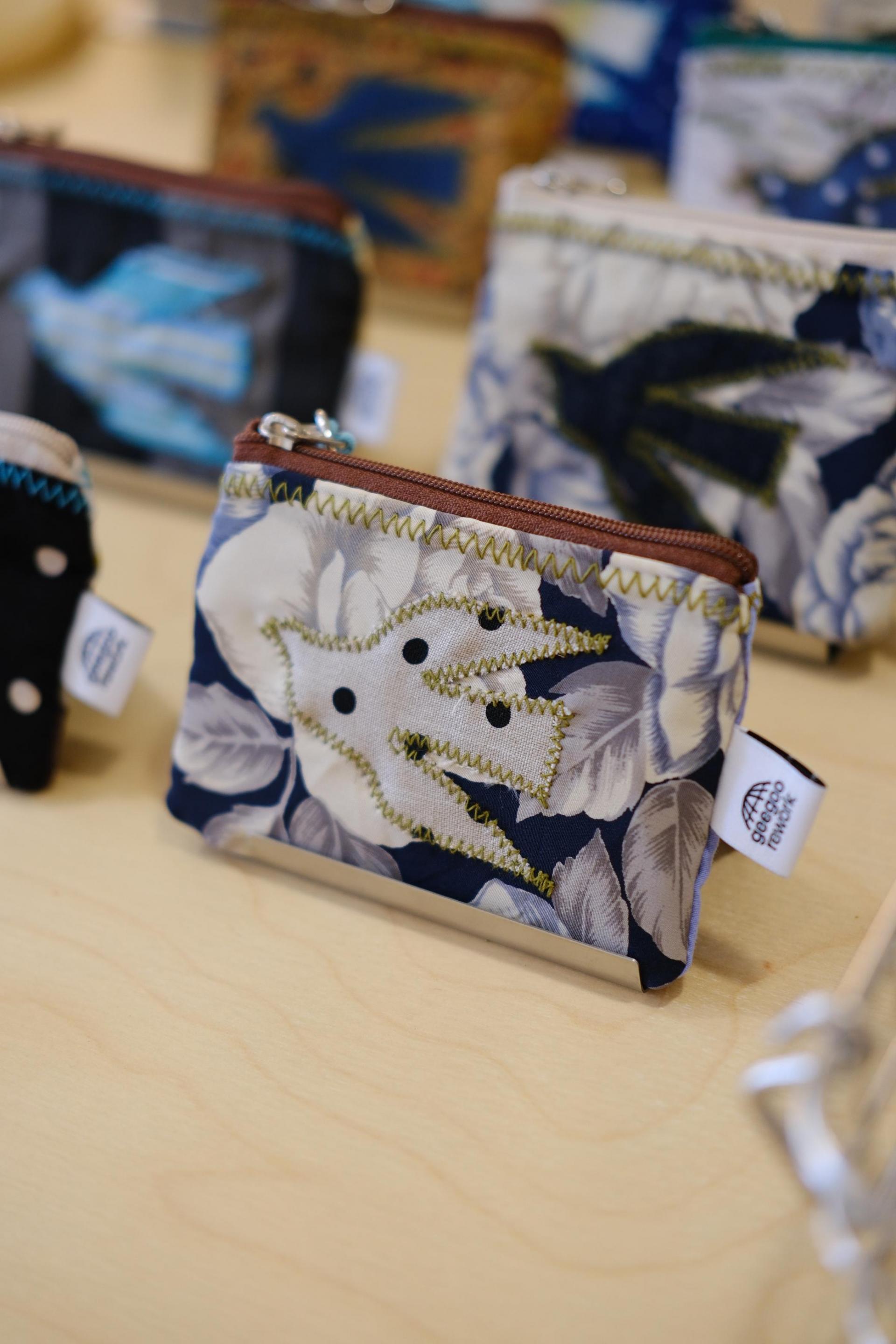 bird pouch