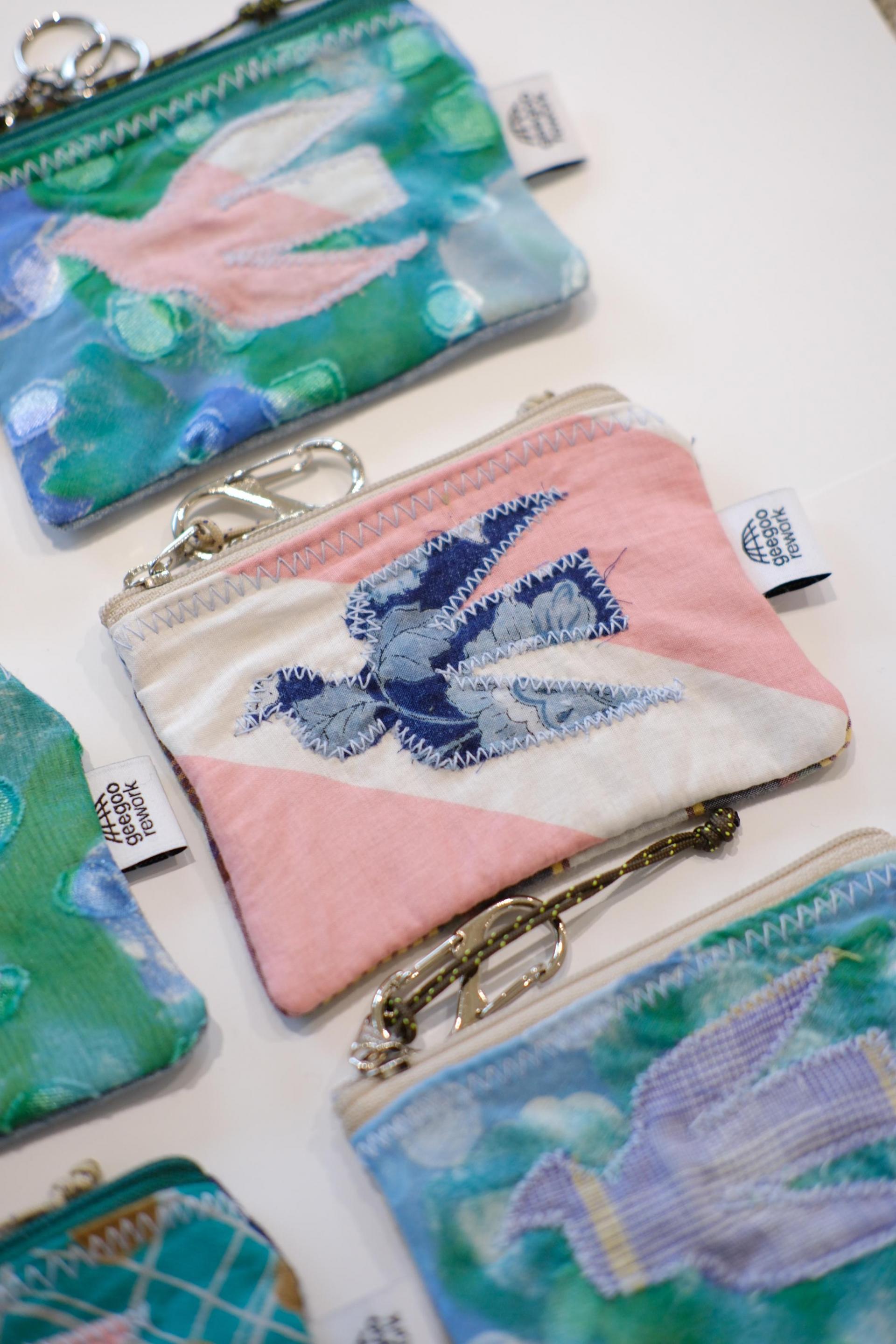 bird pouch