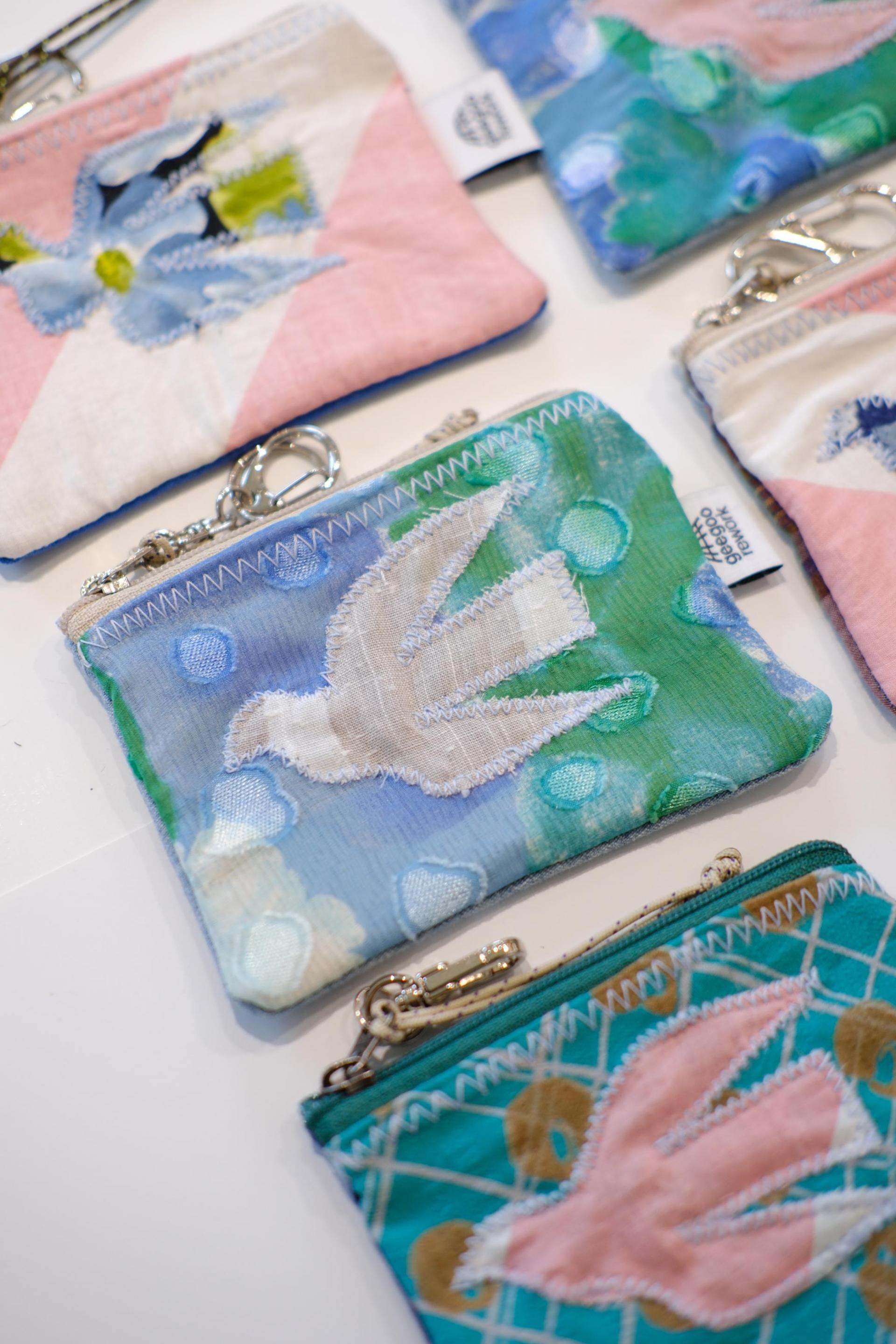 bird pouch