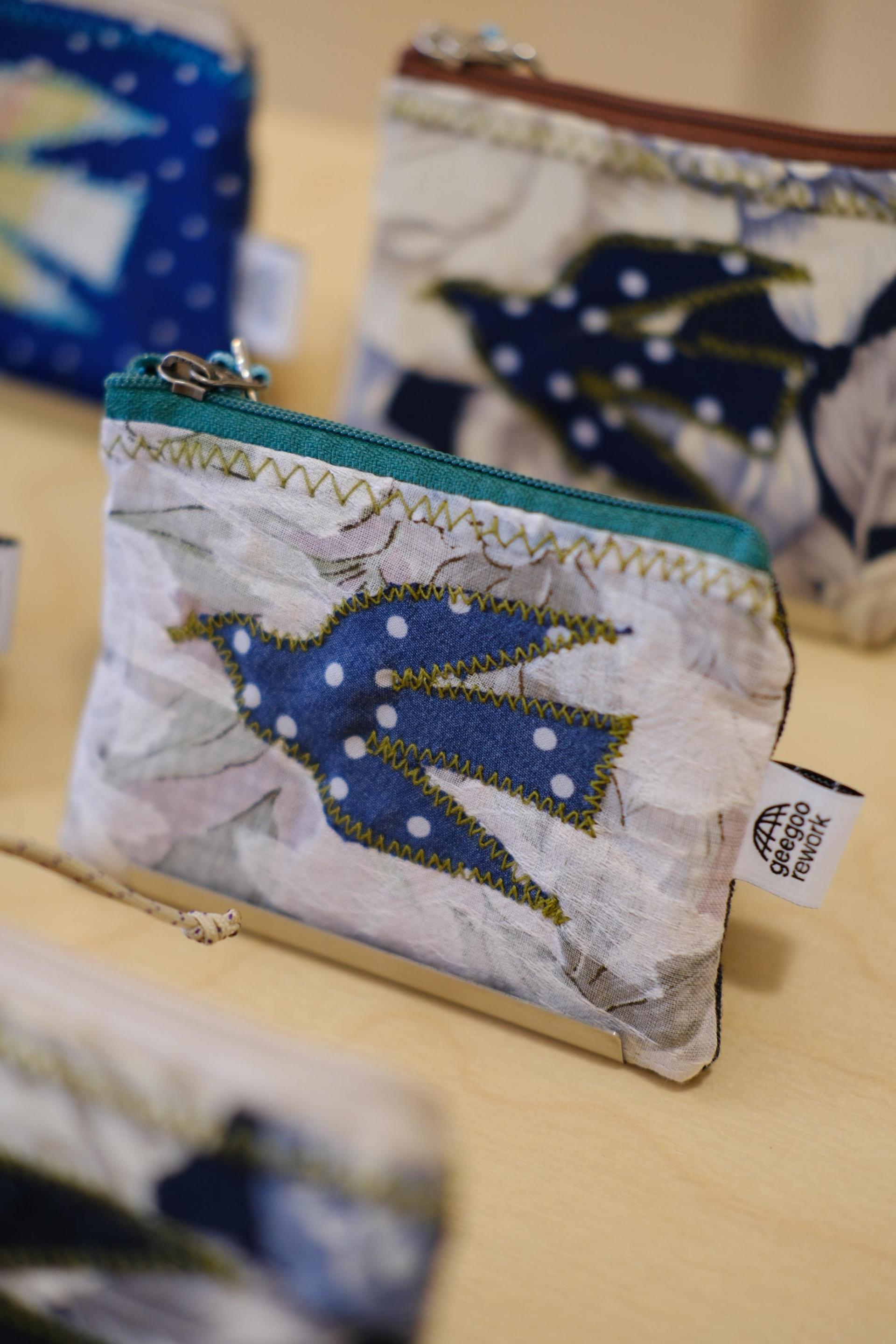bird pouch