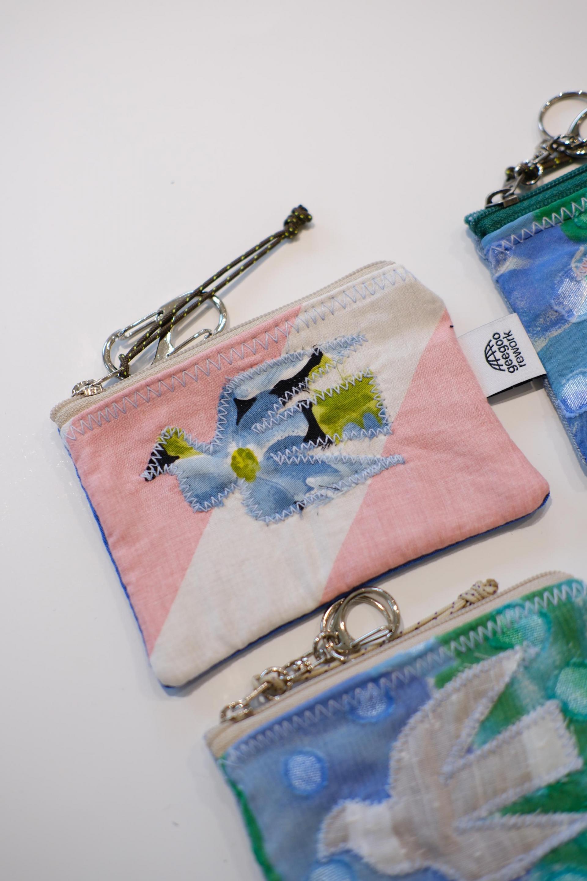 bird pouch