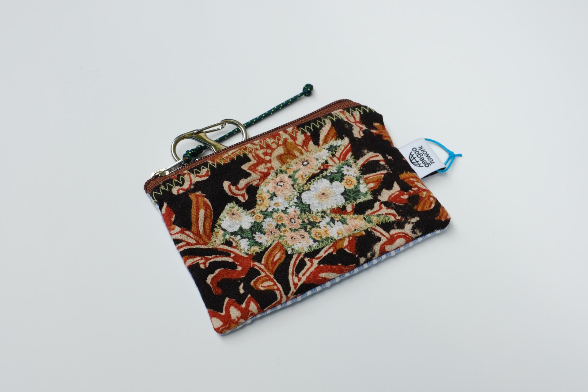 bird pouch