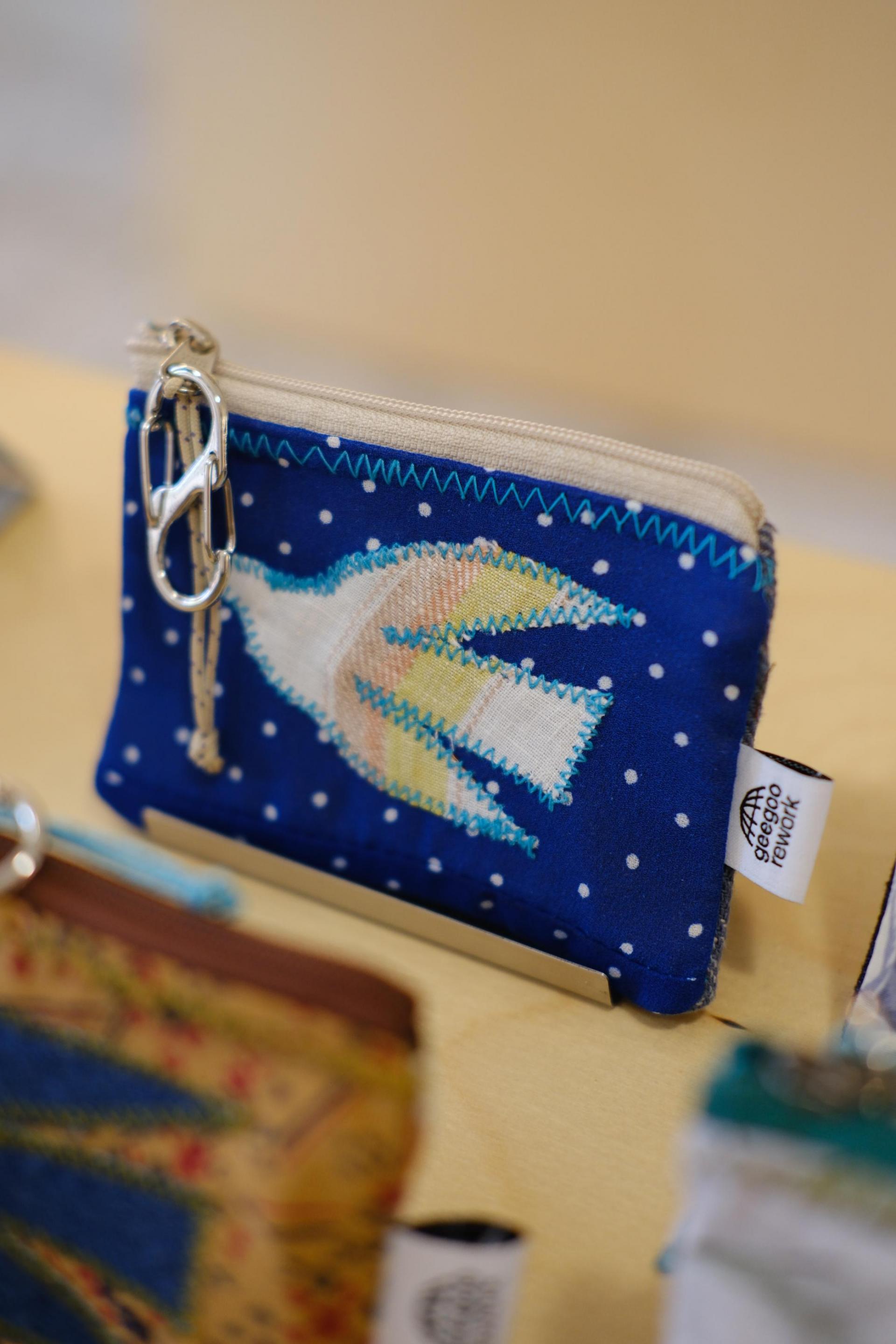 bird pouch