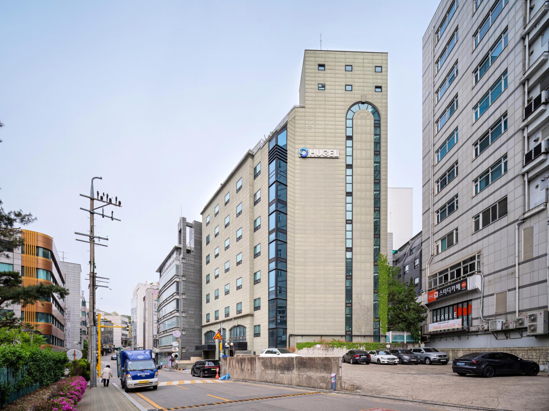 RSQUARE Commences Sale of Koramco’s 'Cheongdam Hugel Building'… "Vacant by Year-End, Available for Exclusive Corporate HQ Use"