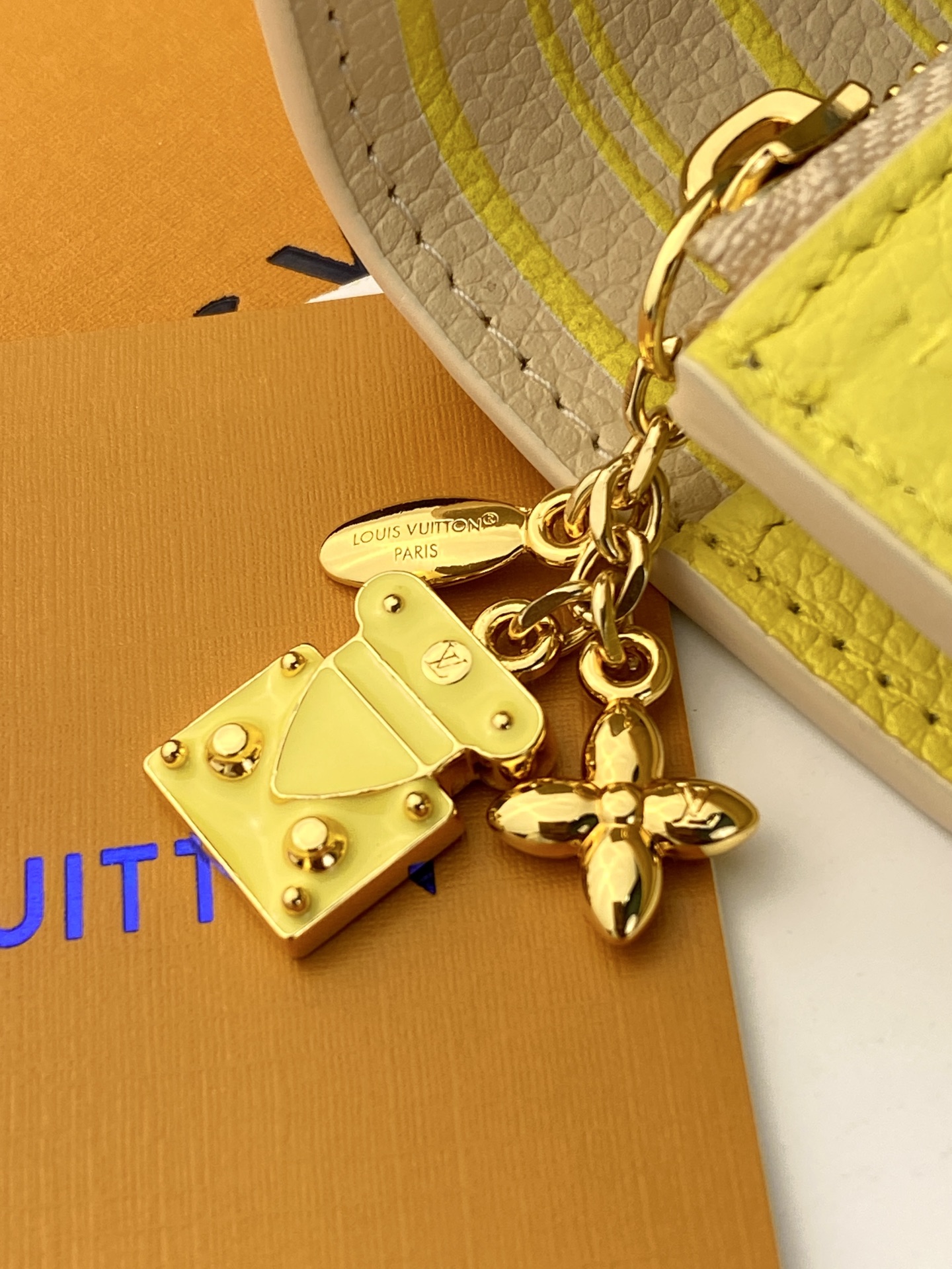 [Louis Vuitton] LV 루이비통 엠프레인 하이 섬머 Rosalie 로잘리 코인 지갑 M29805