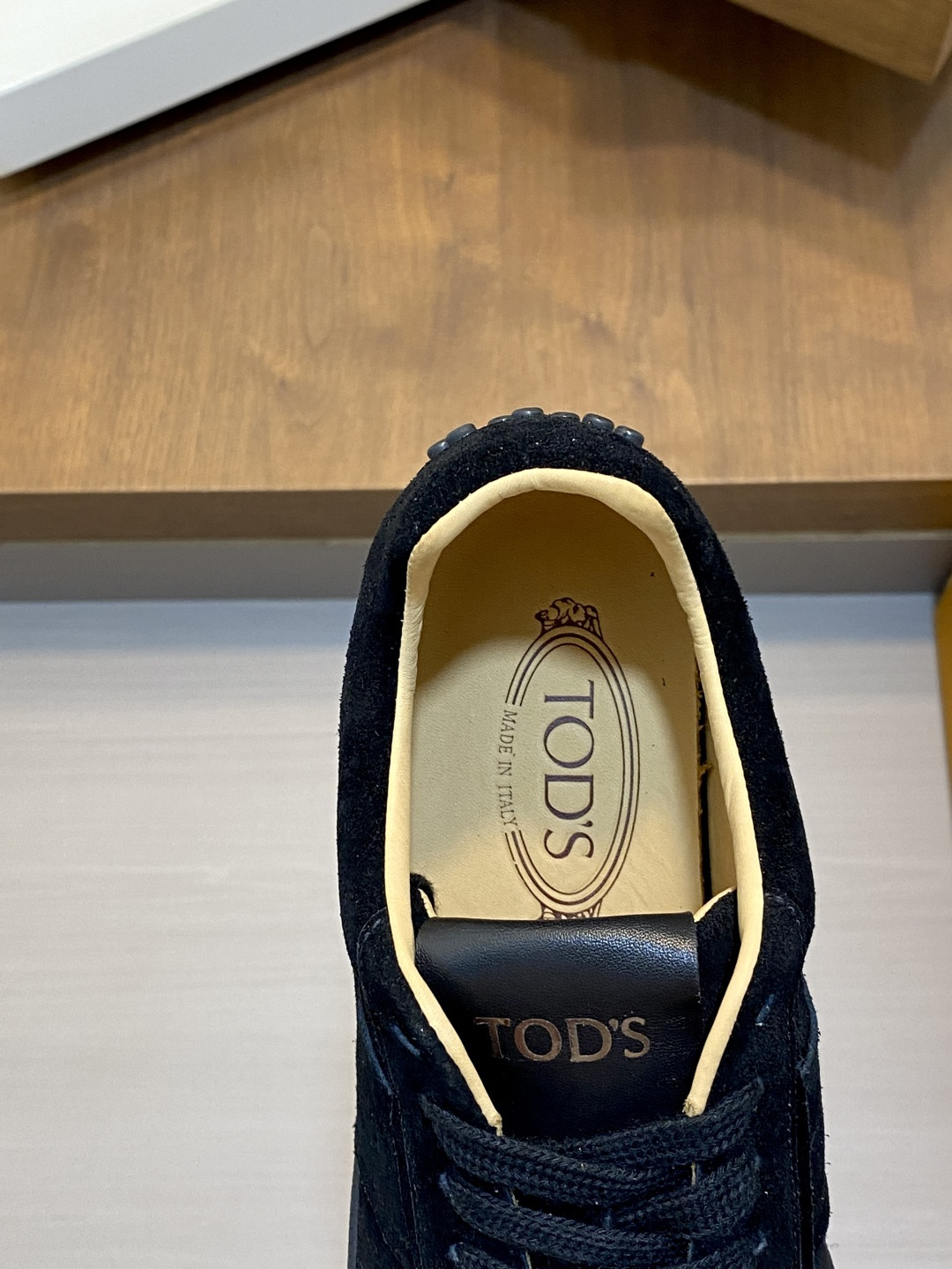 [Tod's] 토즈 맨즈 레더 드라이빙 로퍼 / 페니 뮬 스니커즈 신발