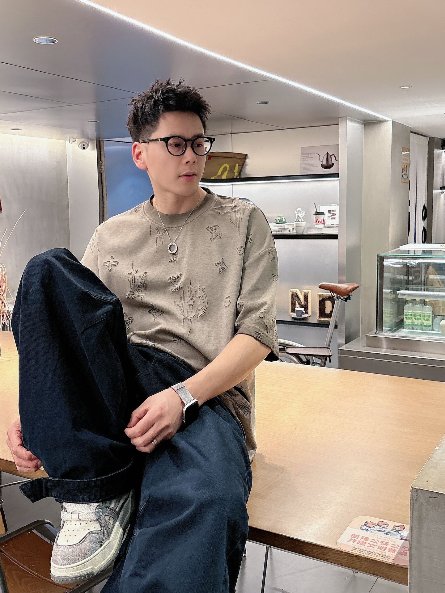 루이비통(LV) 로고 자카드 반팔 티셔츠 상의 의류