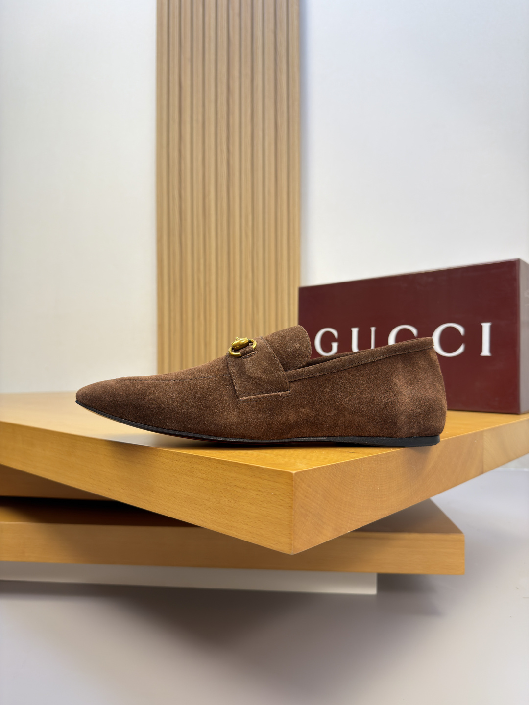GUCCI 구찌 스웨이드 로퍼 구두 신발