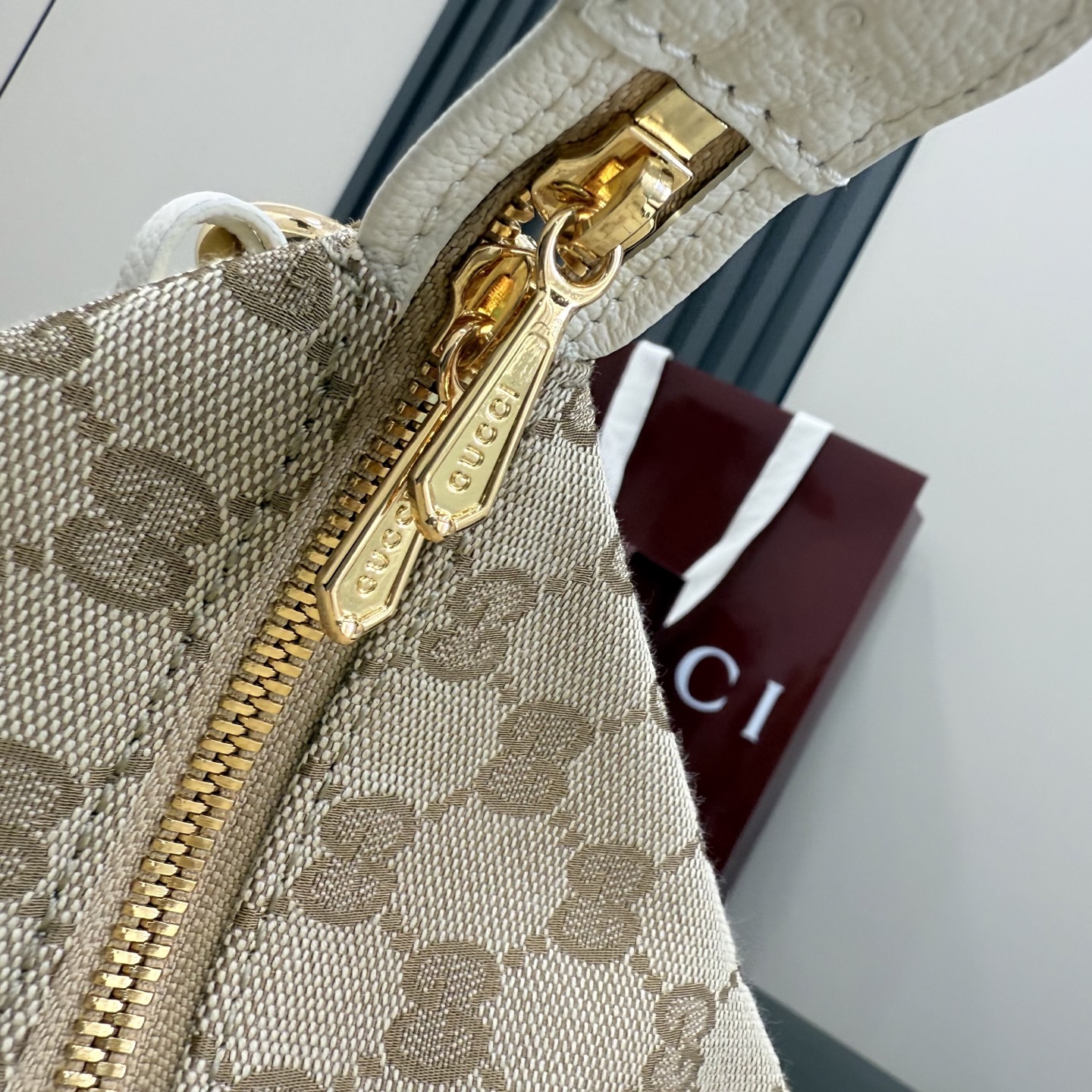 GUCCI 구찌 Gucci NY 컬렉션 브레라(Brera) 캔버스 토트백 - 샌드/화이트 가방