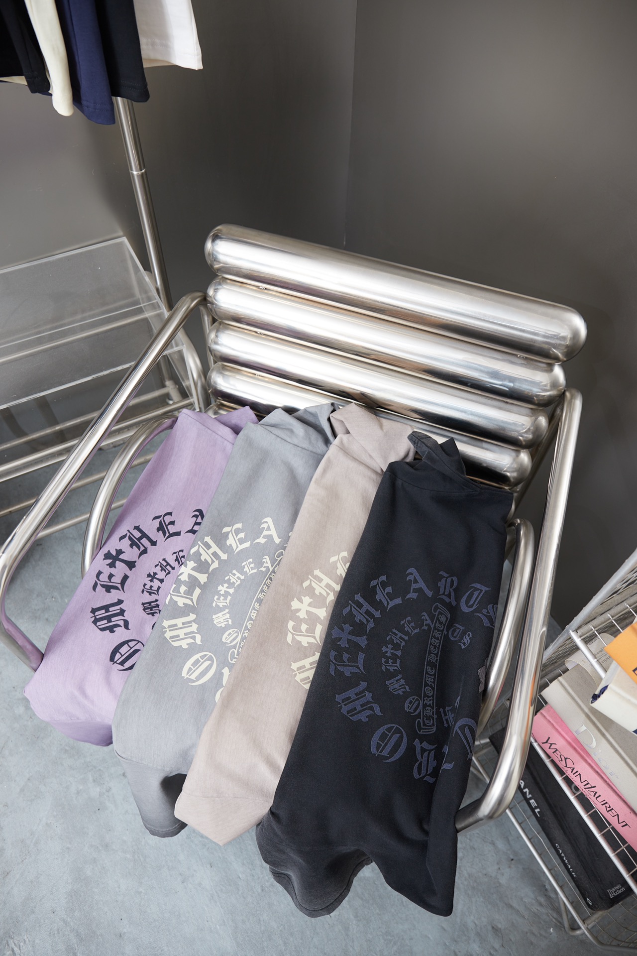 크롬하츠(Chrome Hearts) 데님 크로스 반팔 티셔츠 상의 의류