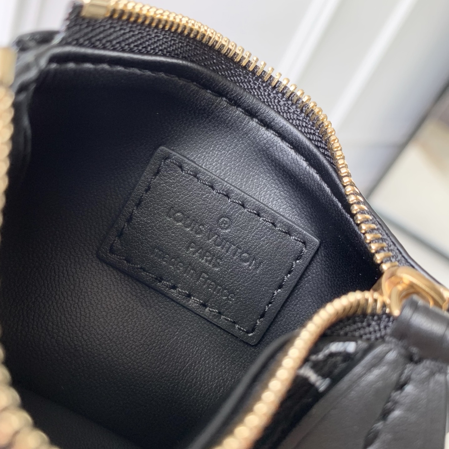 LOUIS VUITTON LV M28186 루이비통 스피디 P9 반둘리에 20 모노그램 레더 핸드백 가방