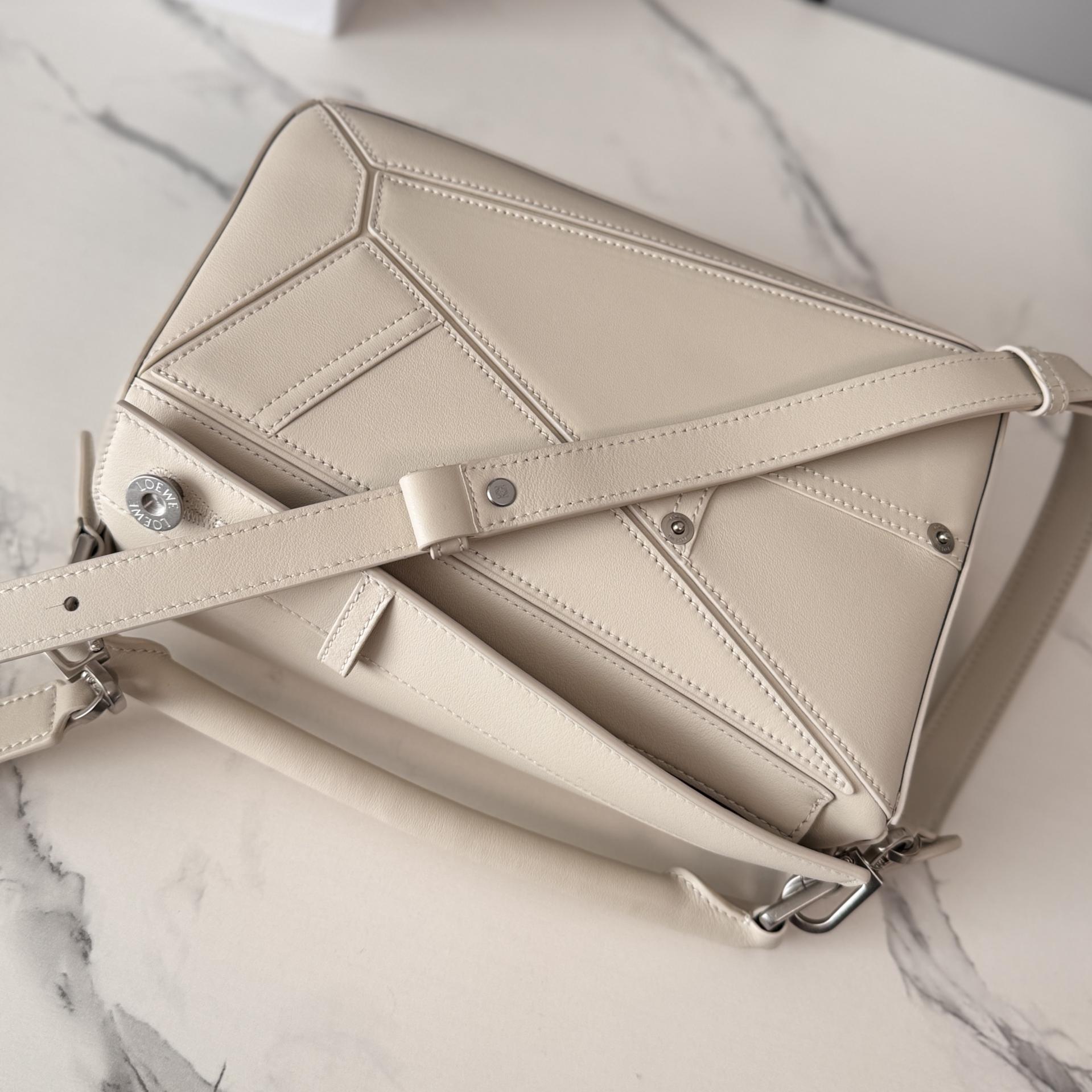 Loewe Panta Puzzle 로에베 퍼즐 스몰 백 가방