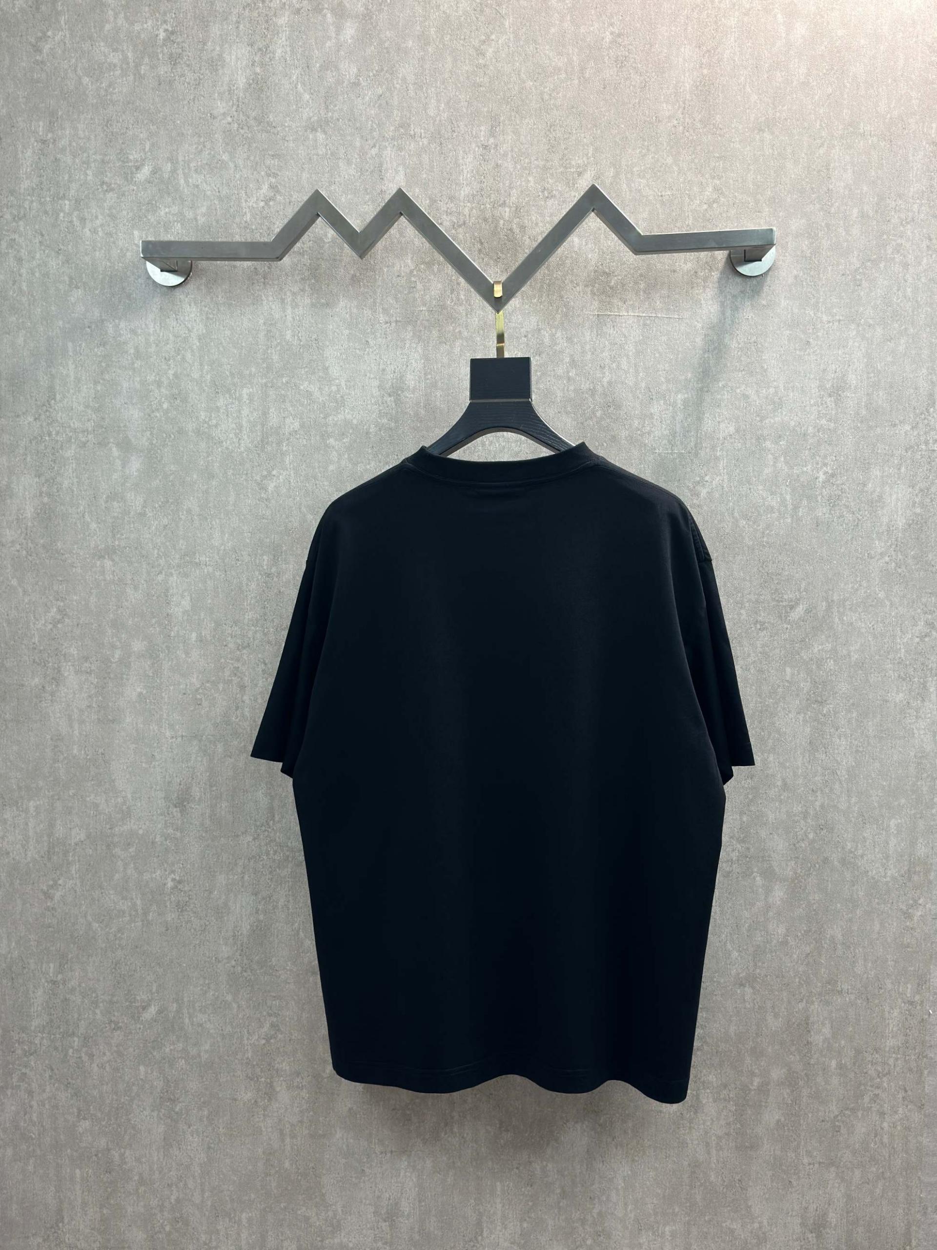 발렌시아가(BALENCIAGA) 블루 버터플라이 프린트 반팔 티셔츠 의류